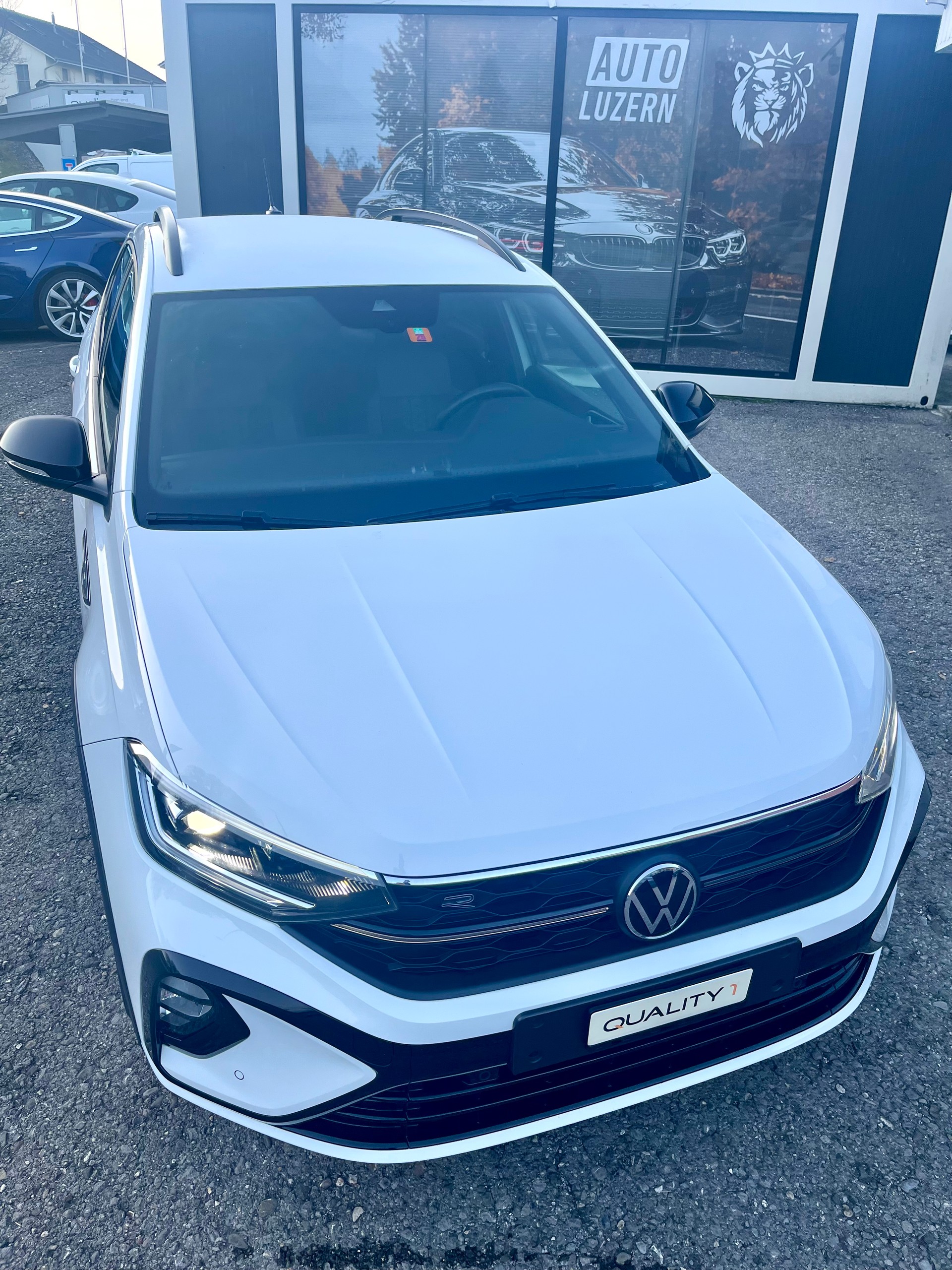 VW Taigo 1.5 TSI R-Line DSG*150PS*CH-FAHRZEUG*-image-2