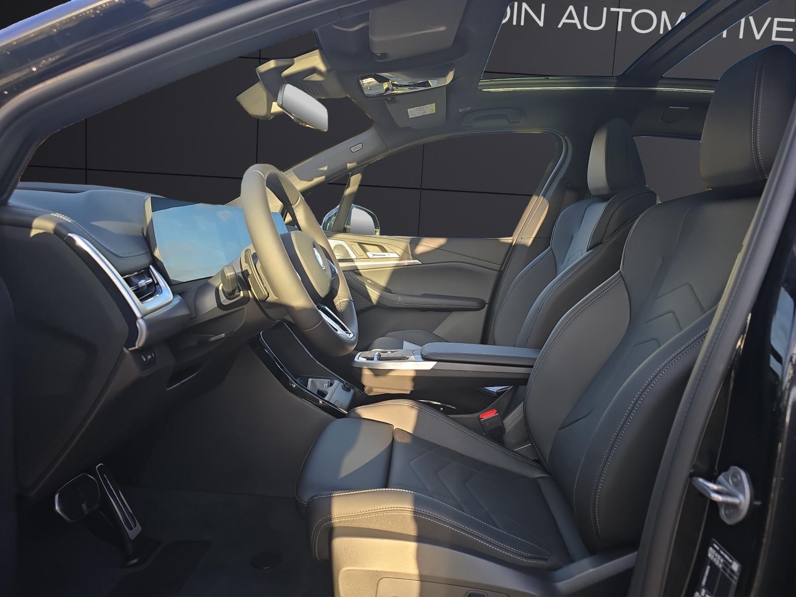 BMW 230e xDrive Active Tourer-image-5