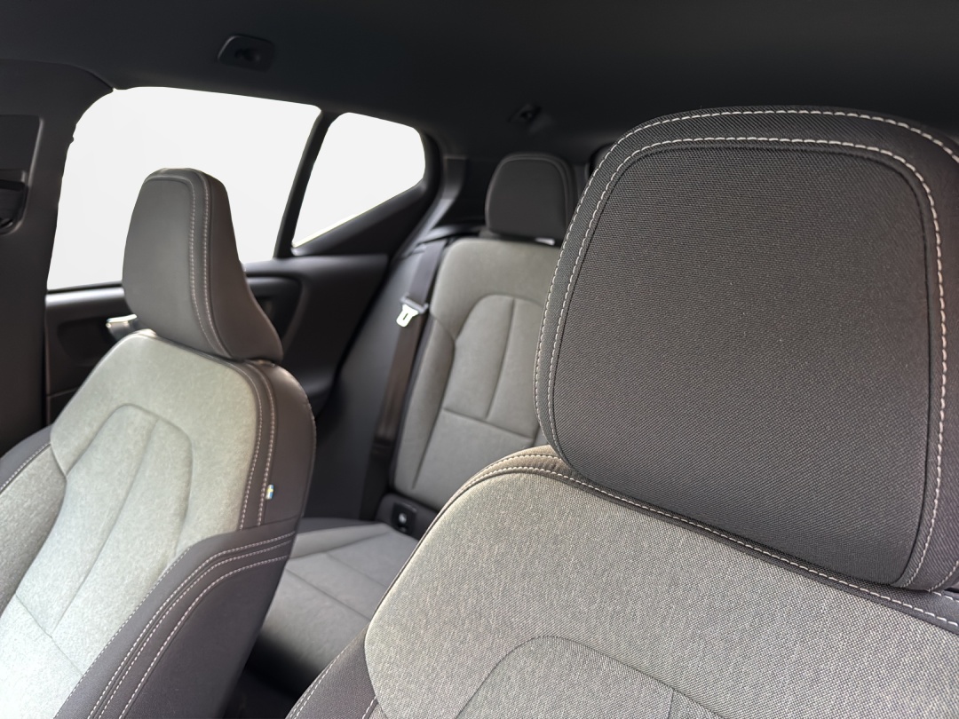 VOLVO XC40 T2 Xcite Geartronic-image-10
