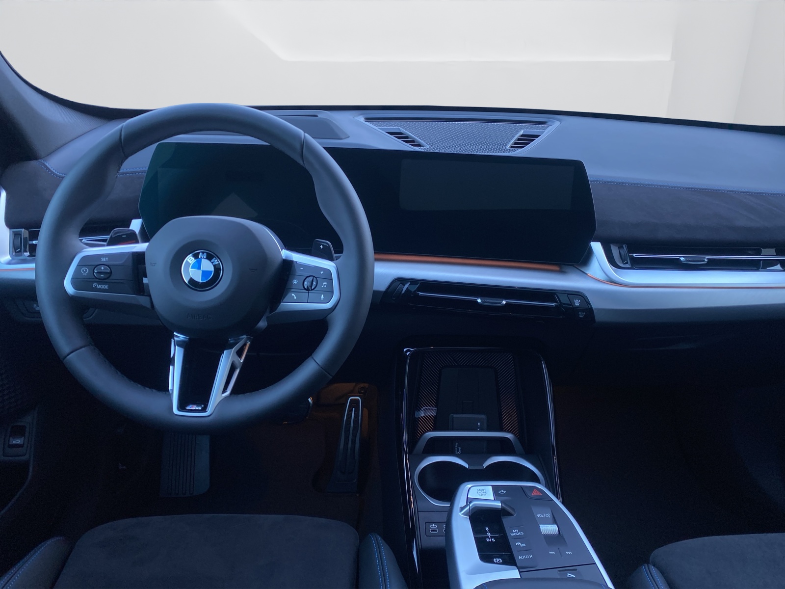 BMW X1 23i xDrive paddles-image-15