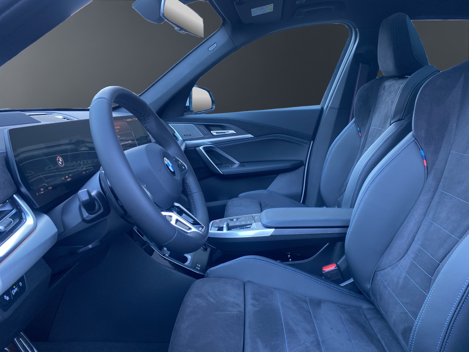 BMW X1 23i xDrive paddles-image-10