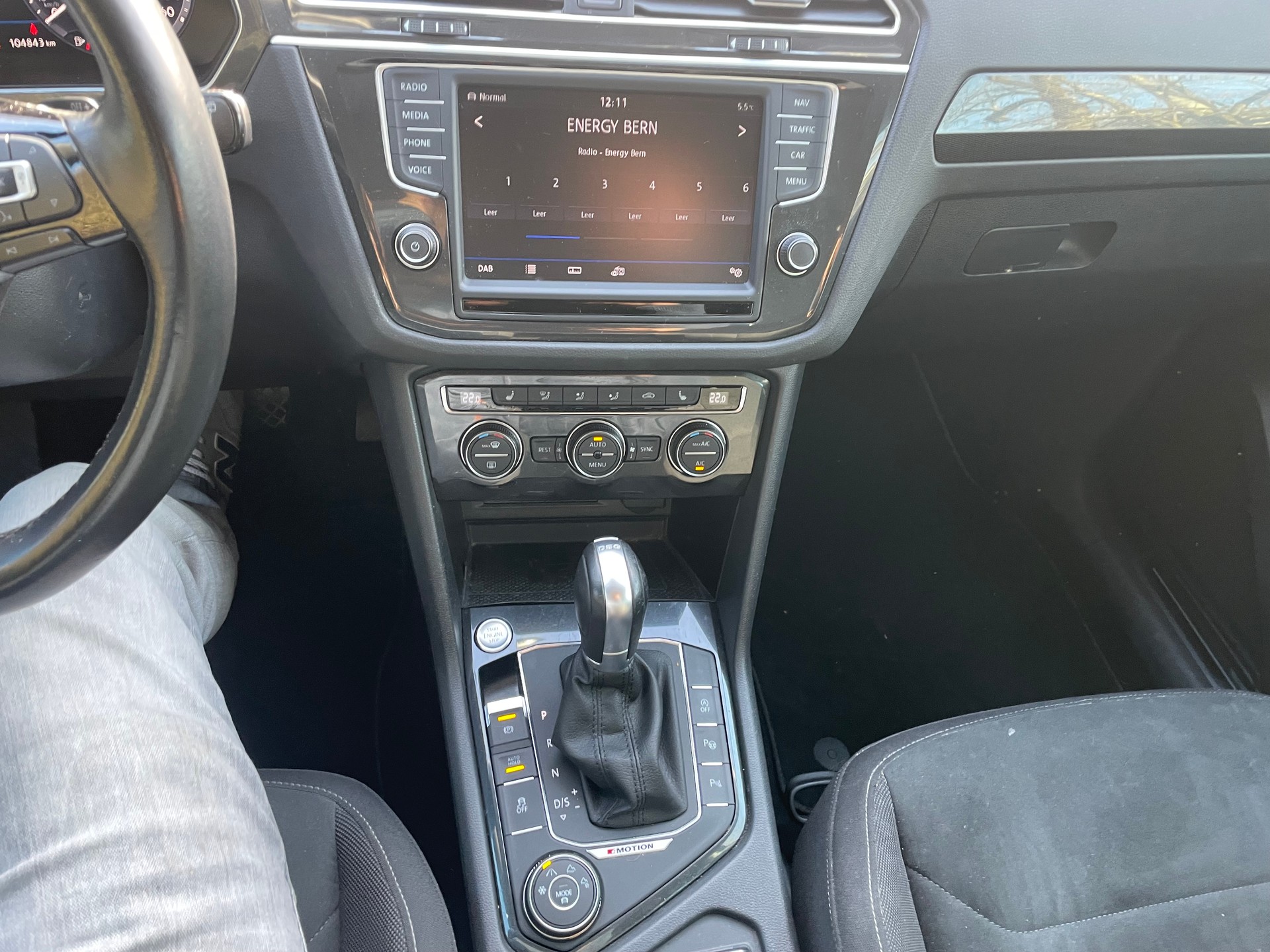 VW Tiguan 2.0 TDI SCR Comfortline 4Motion DSG-image-5