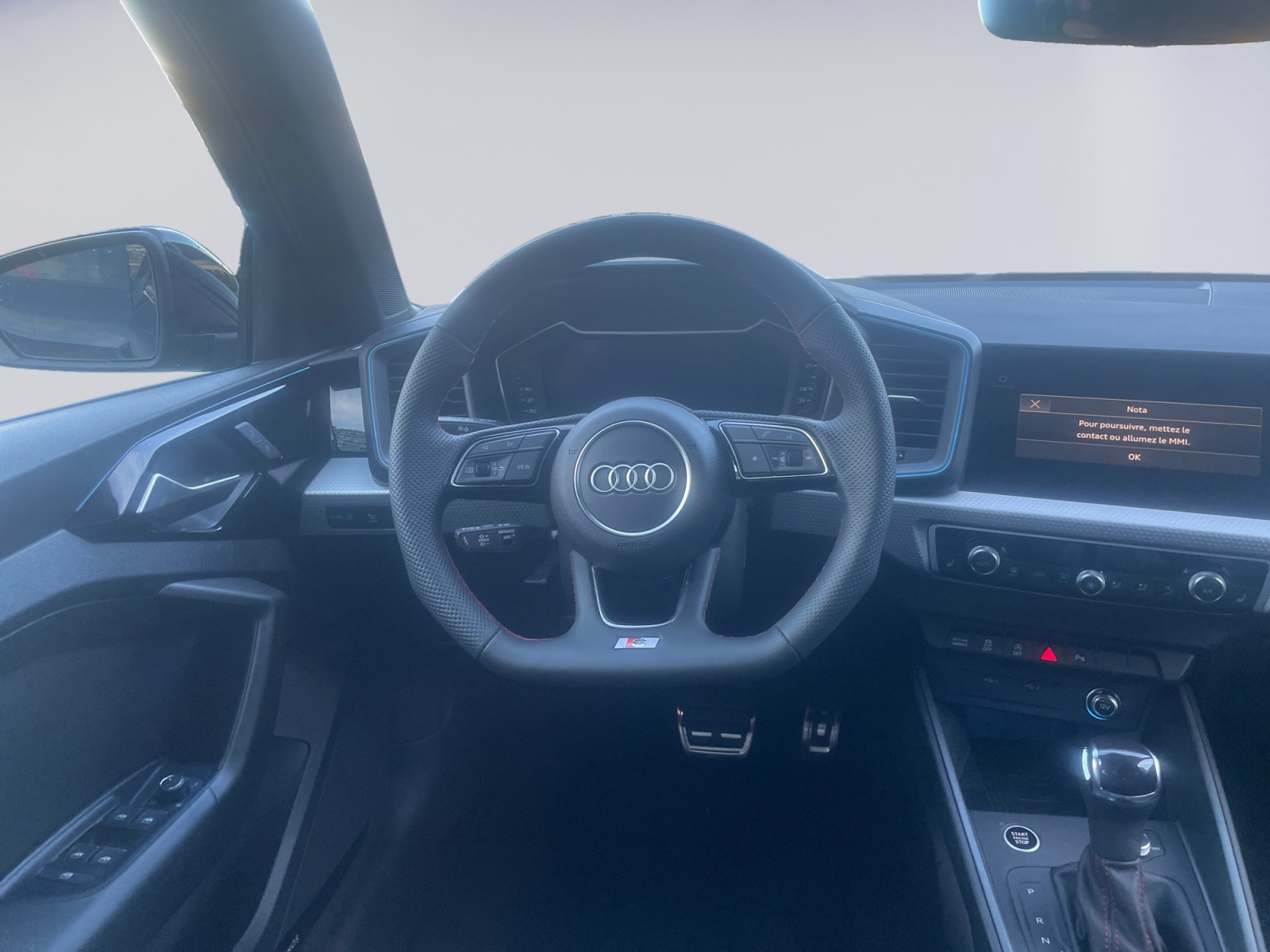 AUDI A1 allstreet 30 TFSI Attraction S-tronic-image-11