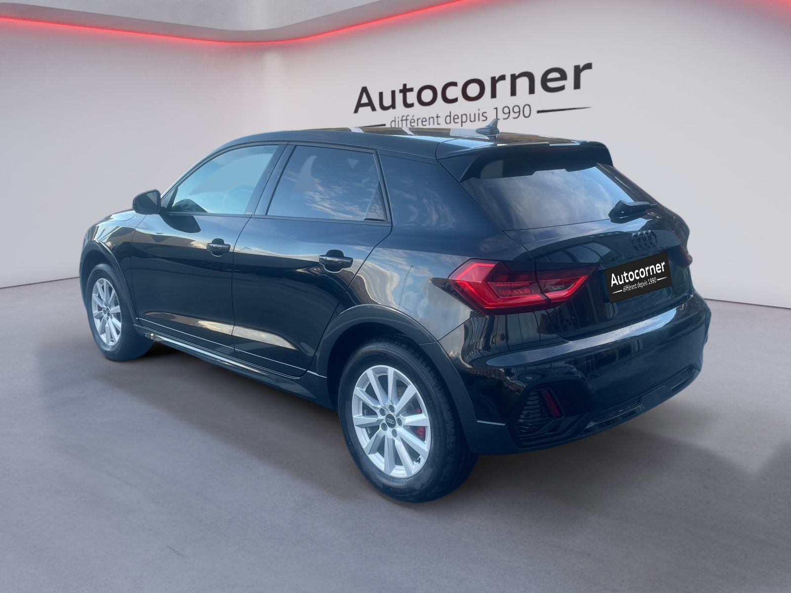 AUDI A1 allstreet 30 TFSI Attraction S-tronic-image-2