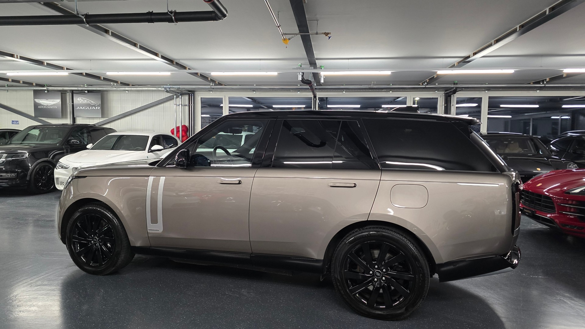 LAND ROVER Range Rover P440e Si6 PHEV Autobiography Automatic-image-8