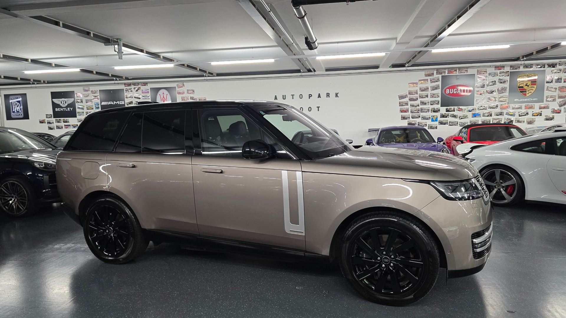 LAND ROVER Range Rover P440e Si6 PHEV Autobiography Automatic-image-2
