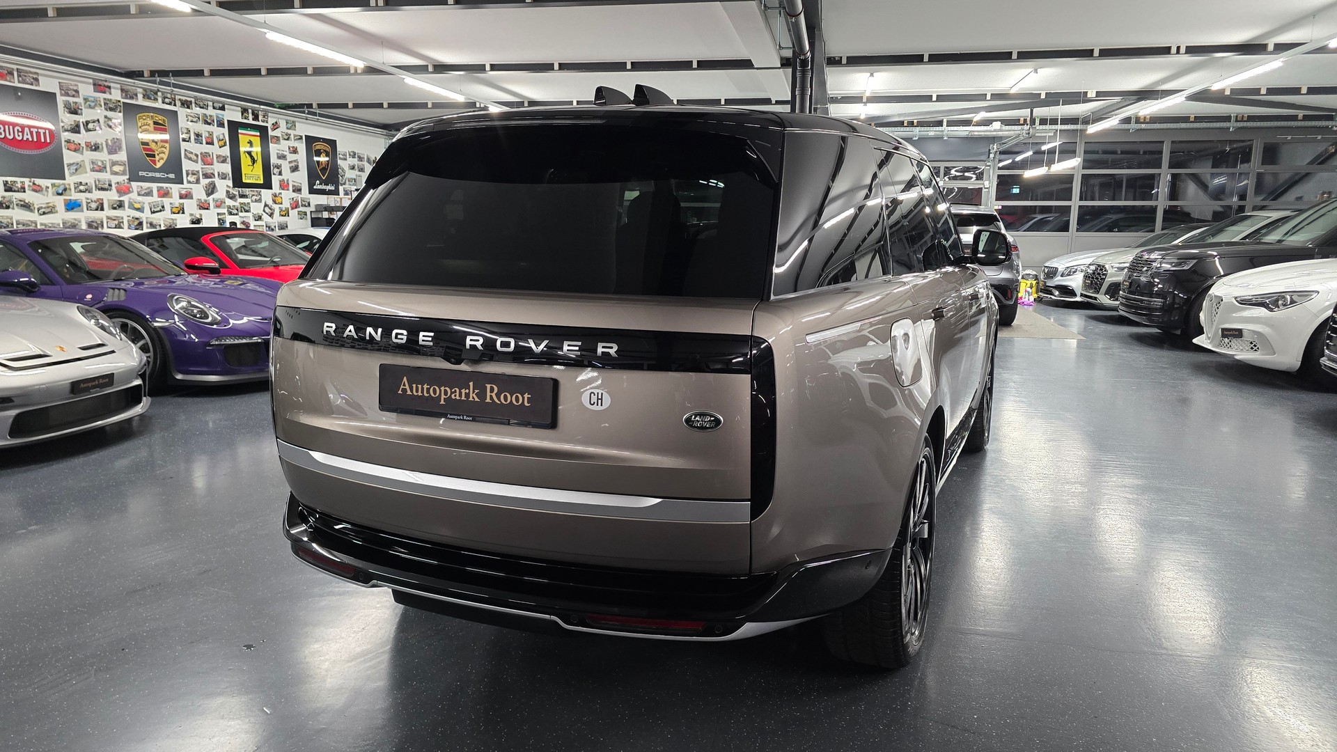 LAND ROVER Range Rover P440e Si6 PHEV Autobiography Automatic-image-5