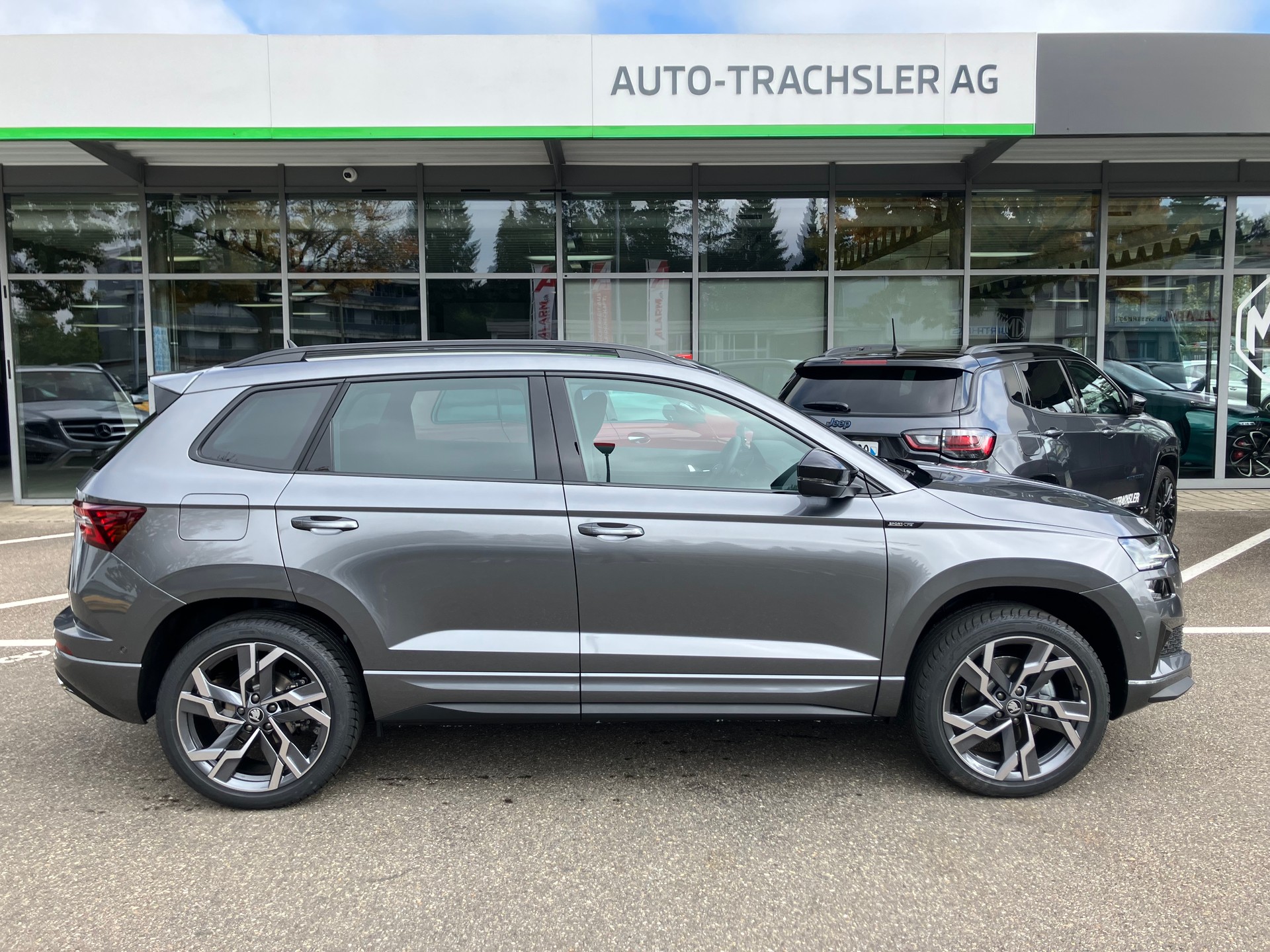 SKODA Karoq 2.0 TSI SportLine 4x4 DSG-image-1