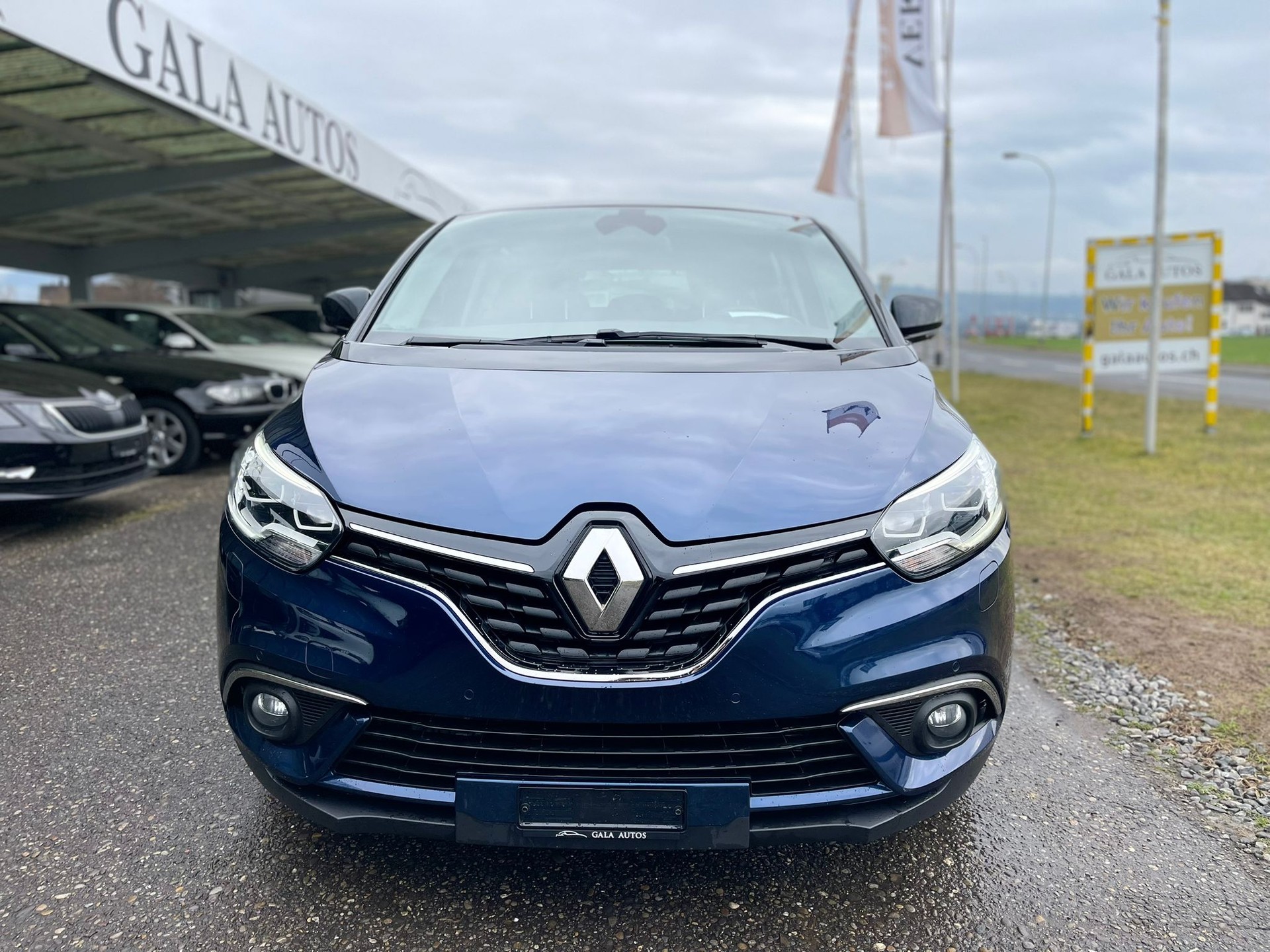 RENAULT Scénic 1.6 dCi Bose EDC-image-1