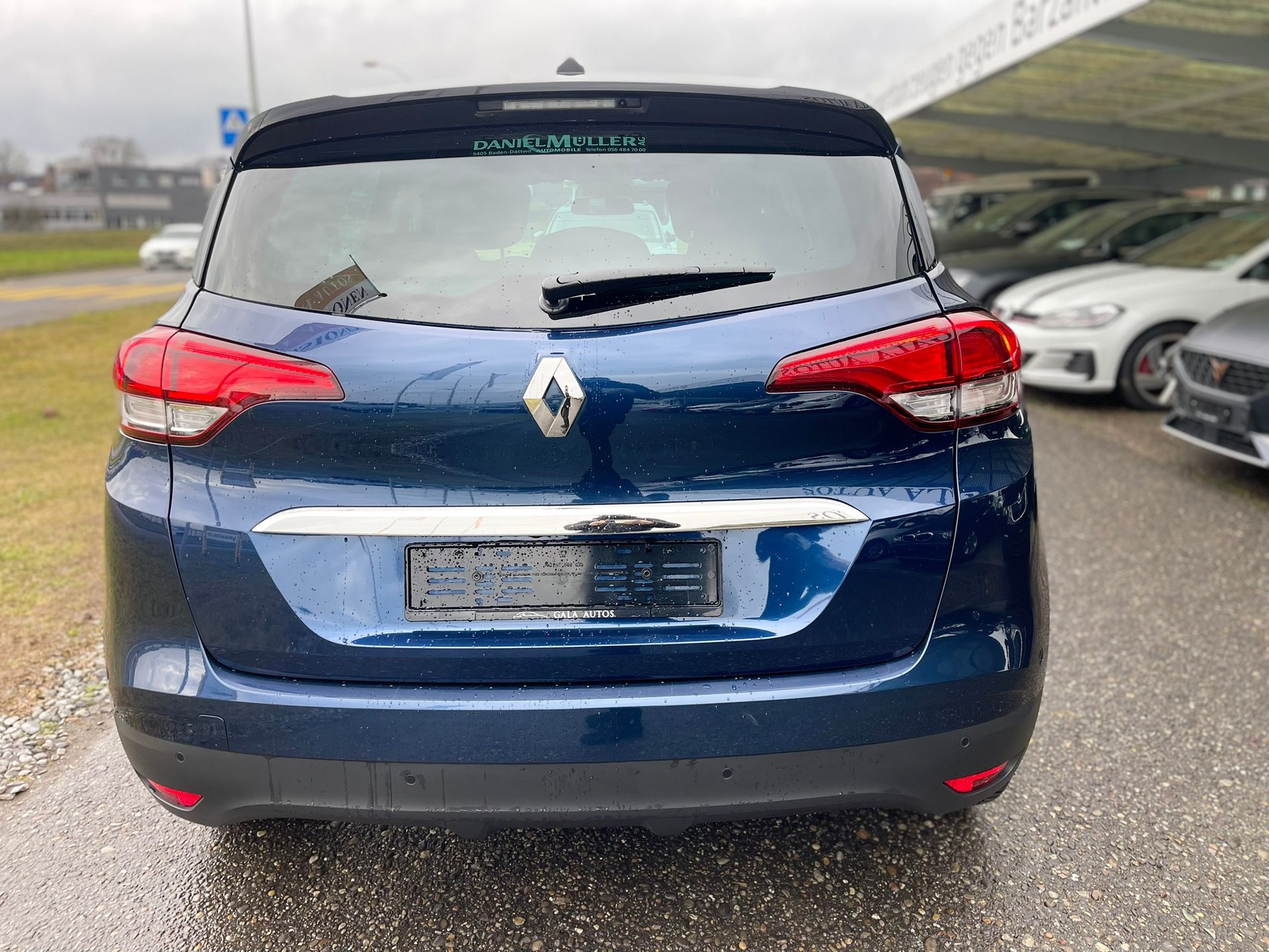 RENAULT Scénic 1.6 dCi Bose EDC-image-3