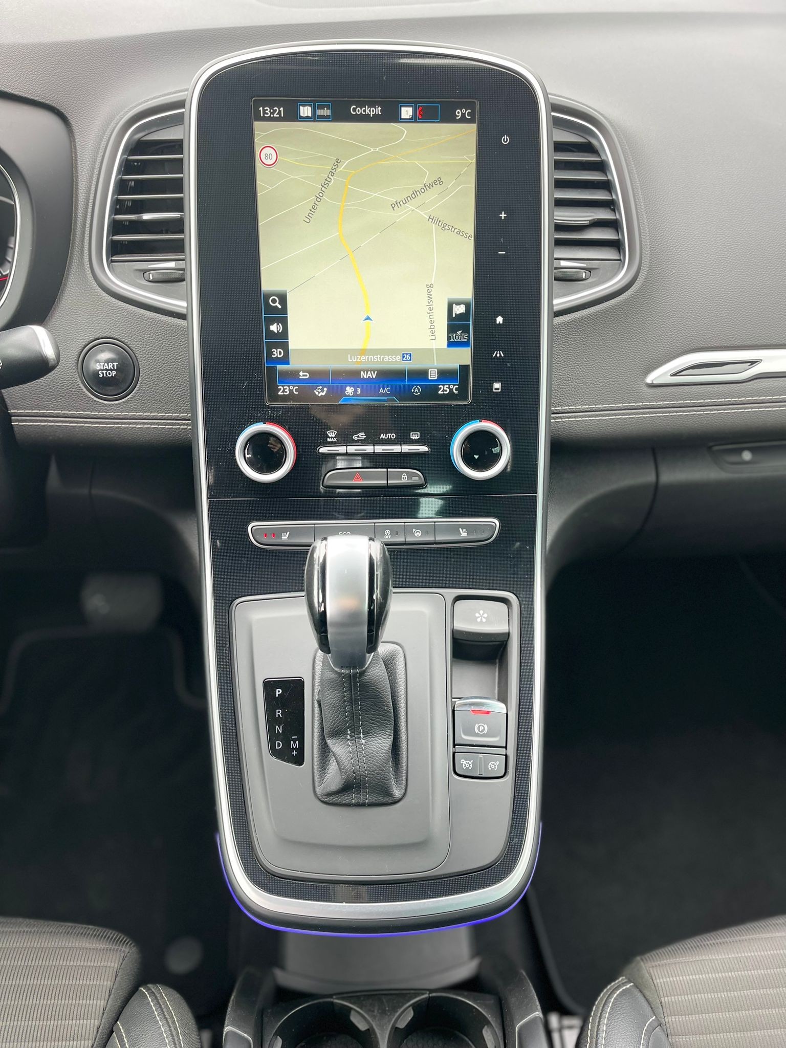 RENAULT Scénic 1.6 dCi Bose EDC-image-10