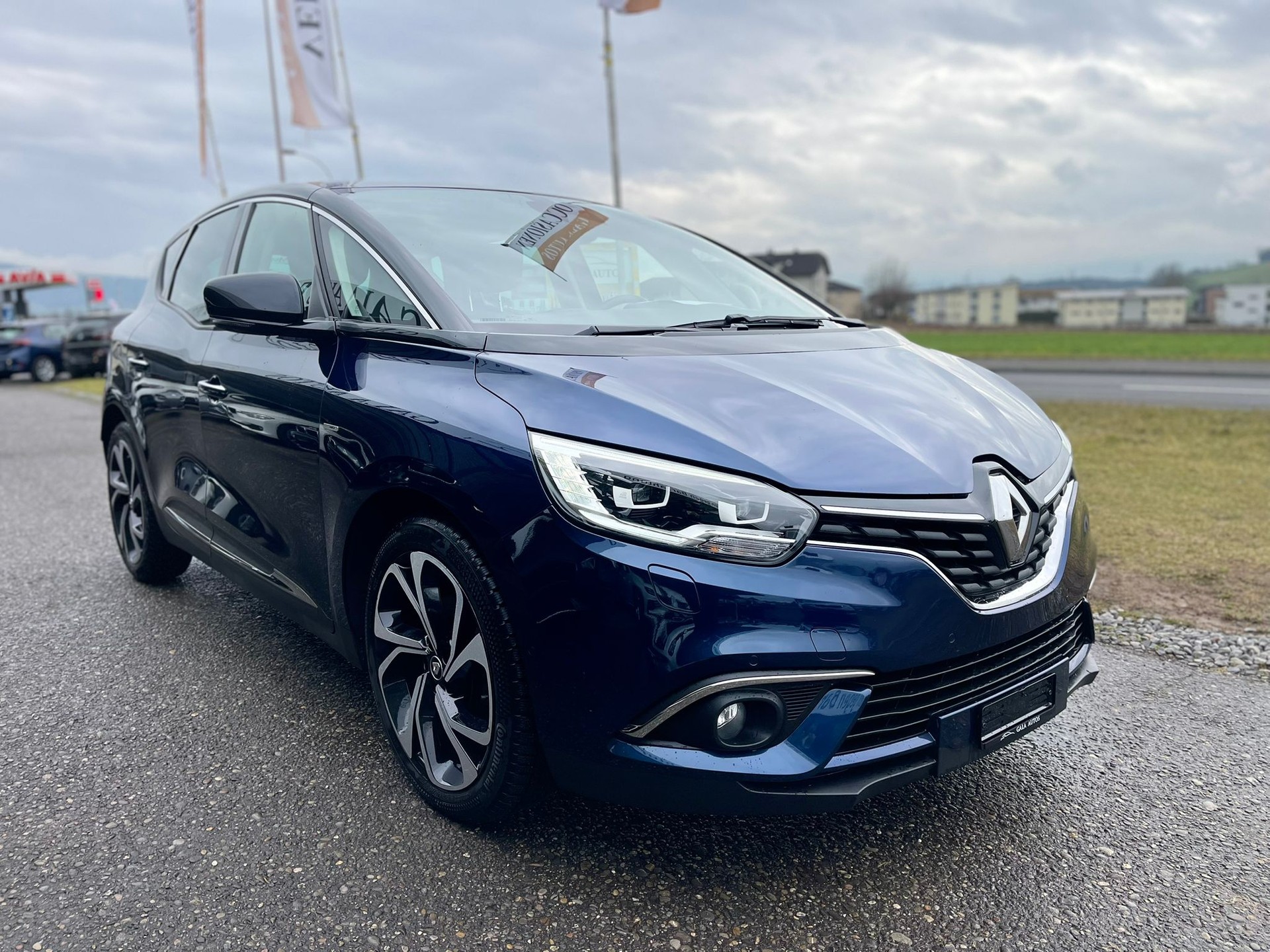 RENAULT Scénic 1.6 dCi Bose EDC-image-2