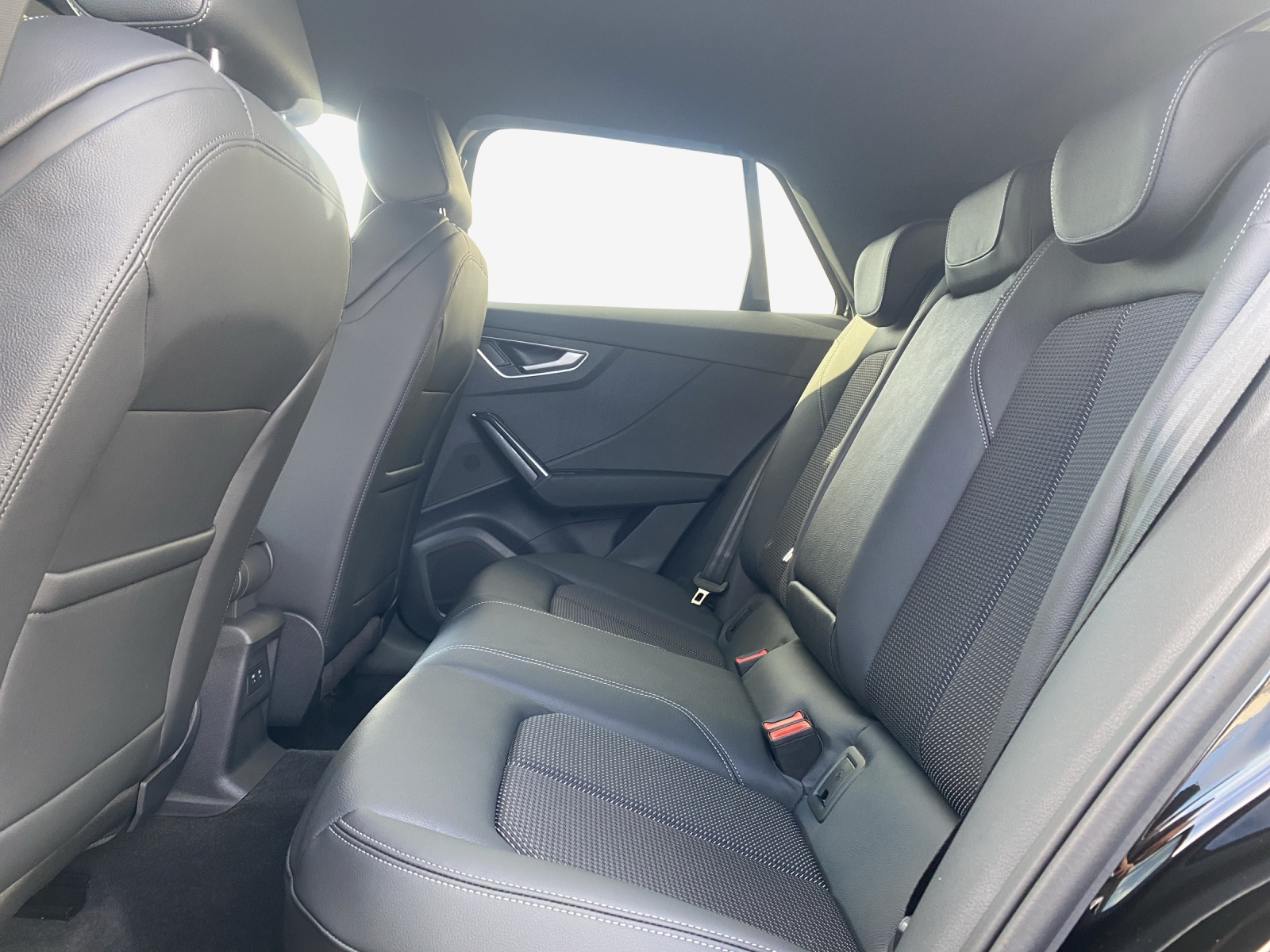 AUDI Q2 35 TFSI advanced S-tronic-image-11