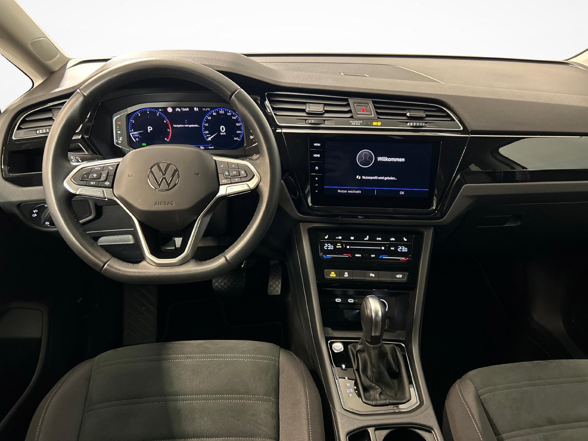 VW Touran 1.5 TSI Highline DSG-image-6
