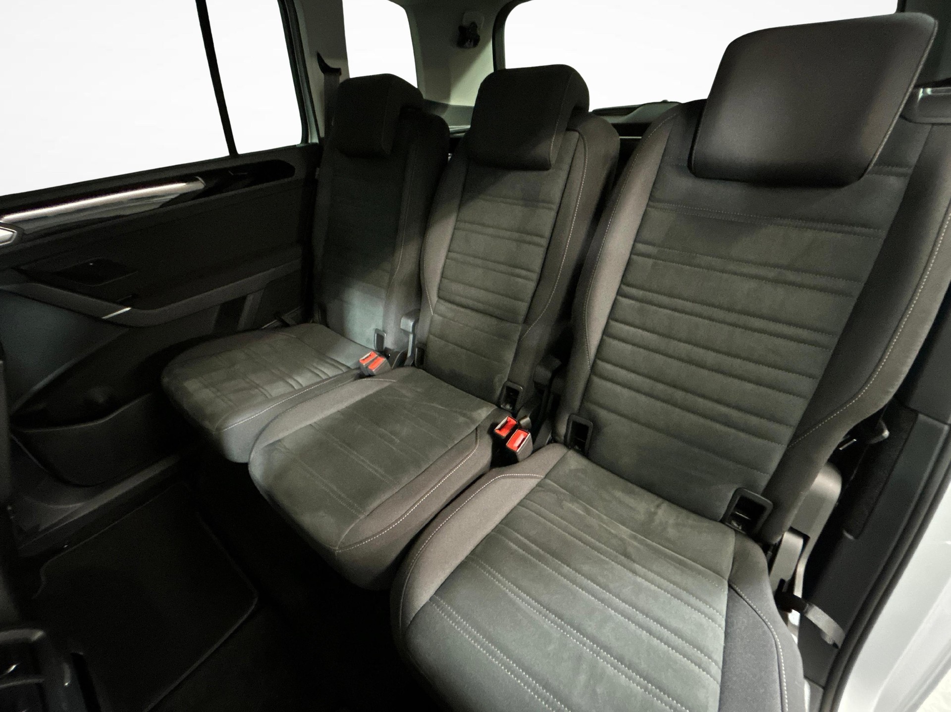 VW Touran 1.5 TSI Highline DSG-image-3