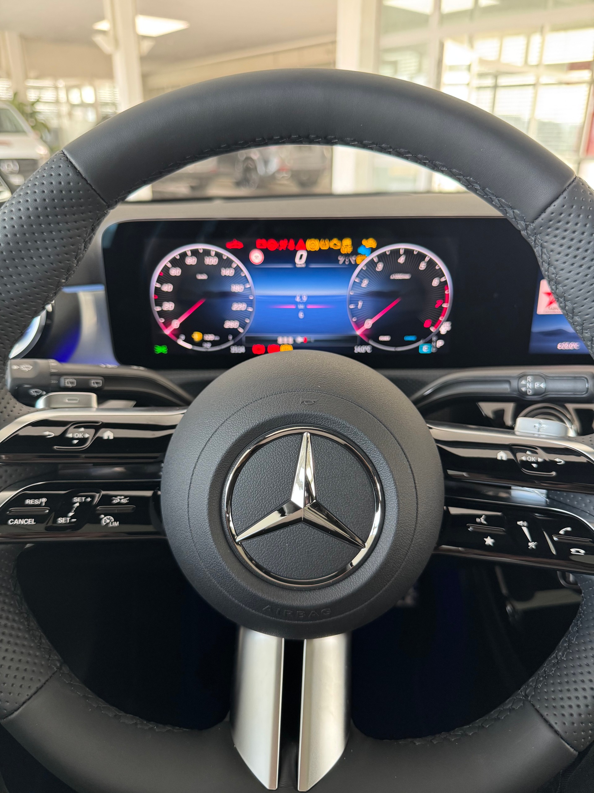 MERCEDES-BENZ A 220 4Matic-image-9