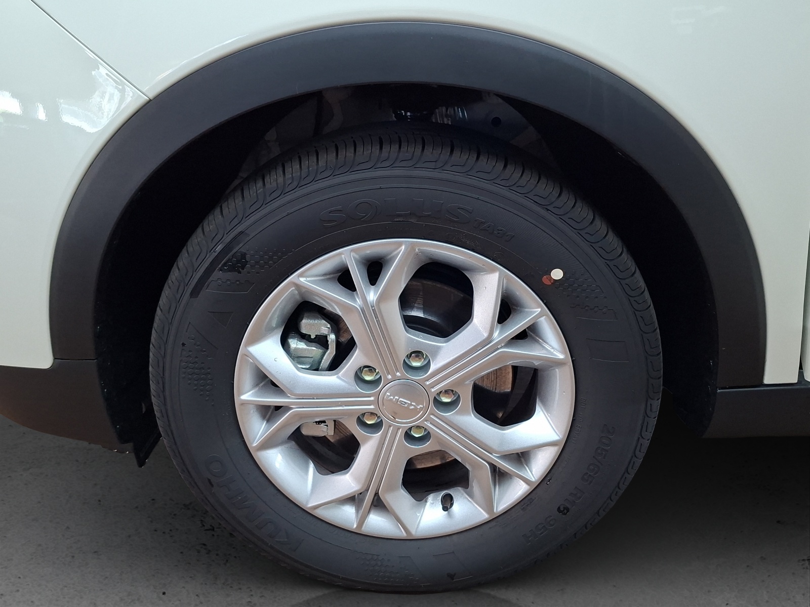 KGM-SsangYong Tivoli 1.5 T-Gdi Bronze 4WD-image-15