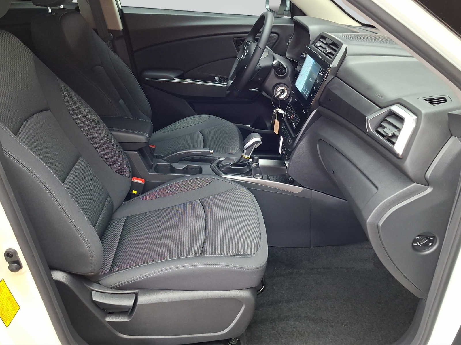 KGM-SsangYong Tivoli 1.5 T-Gdi Bronze 4WD-image-13