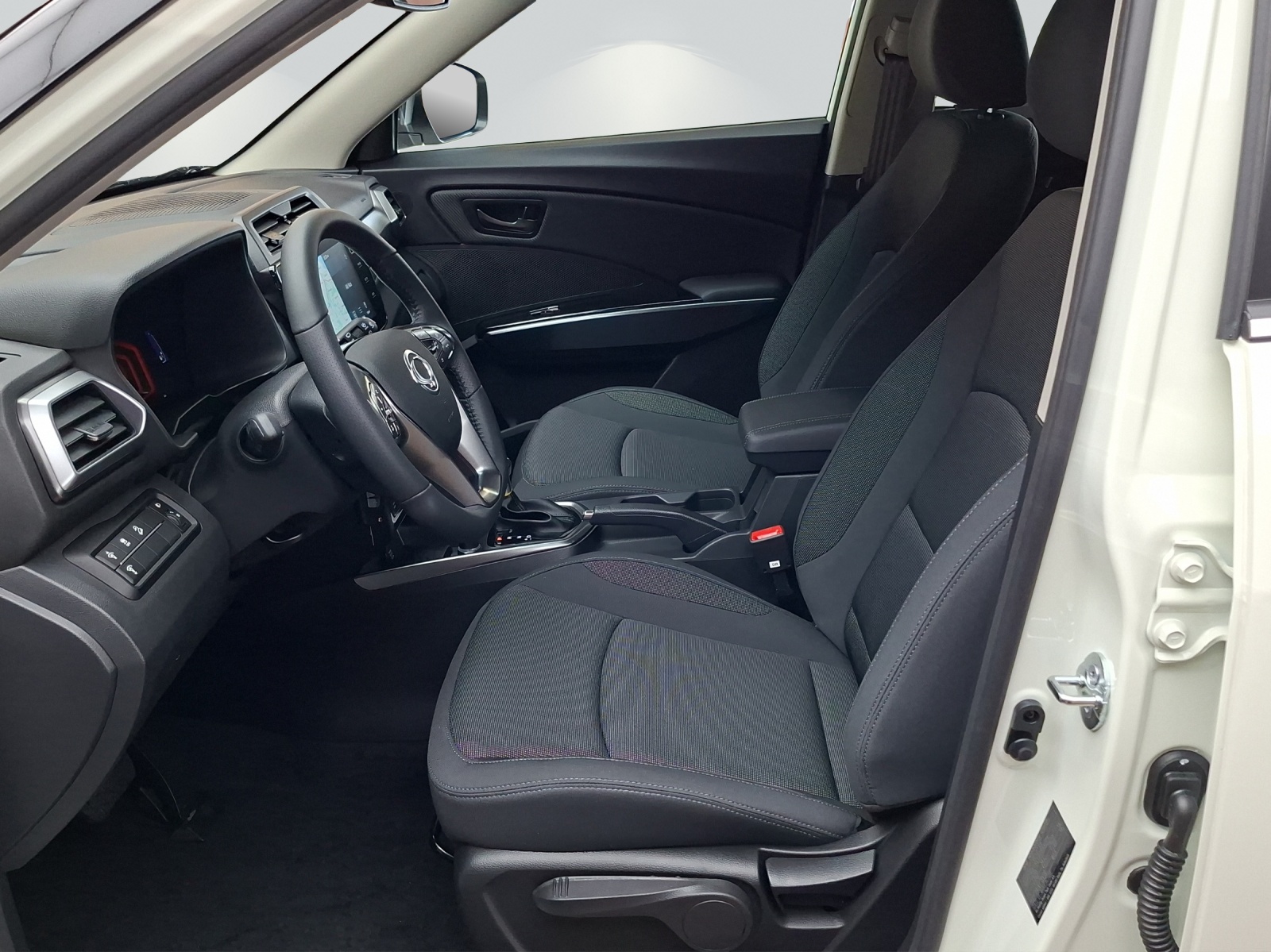 KGM-SsangYong Tivoli 1.5 T-Gdi Bronze 4WD-image-14