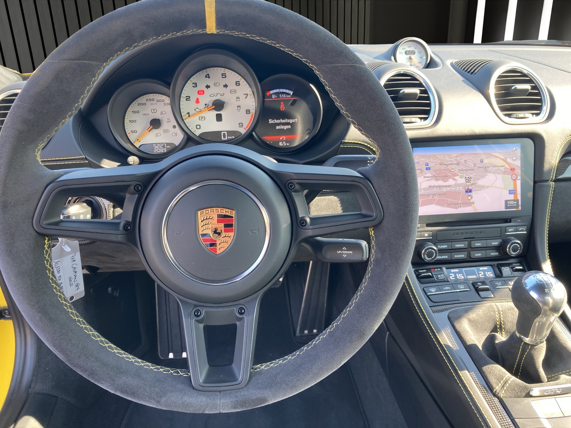 PORSCHE Cayman 718 GT4-image-11