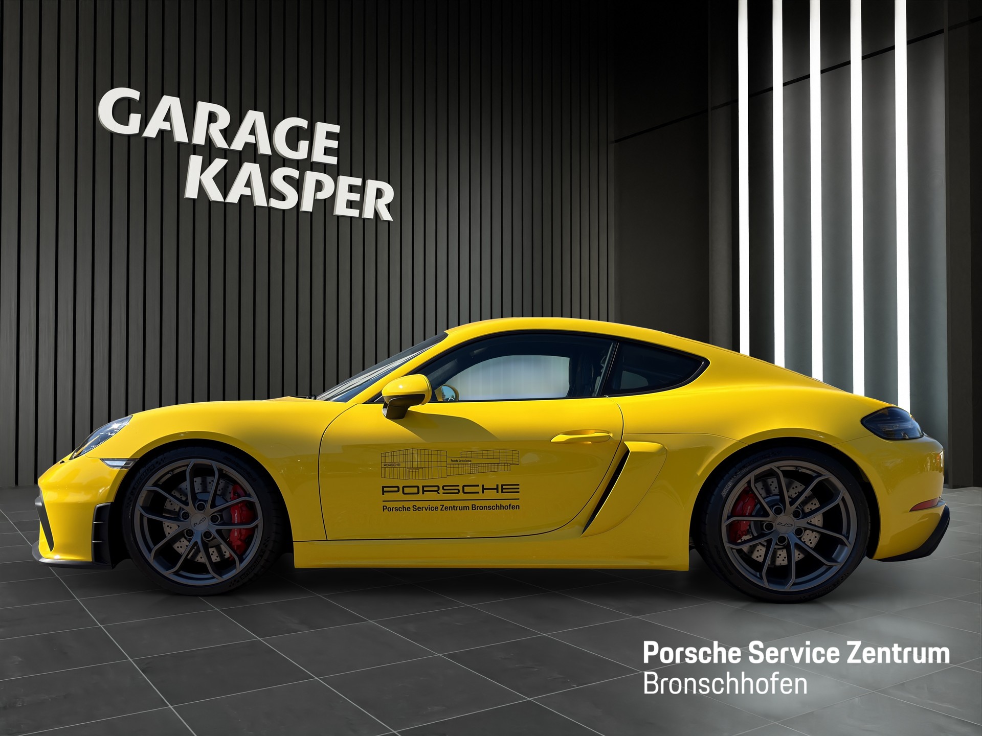 PORSCHE Cayman 718 GT4-image-1