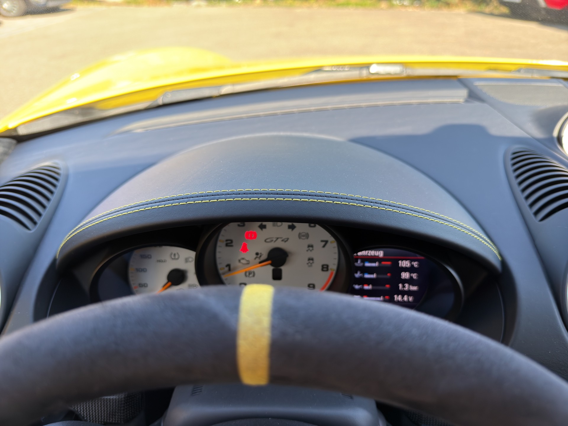 PORSCHE Cayman 718 GT4-image-26