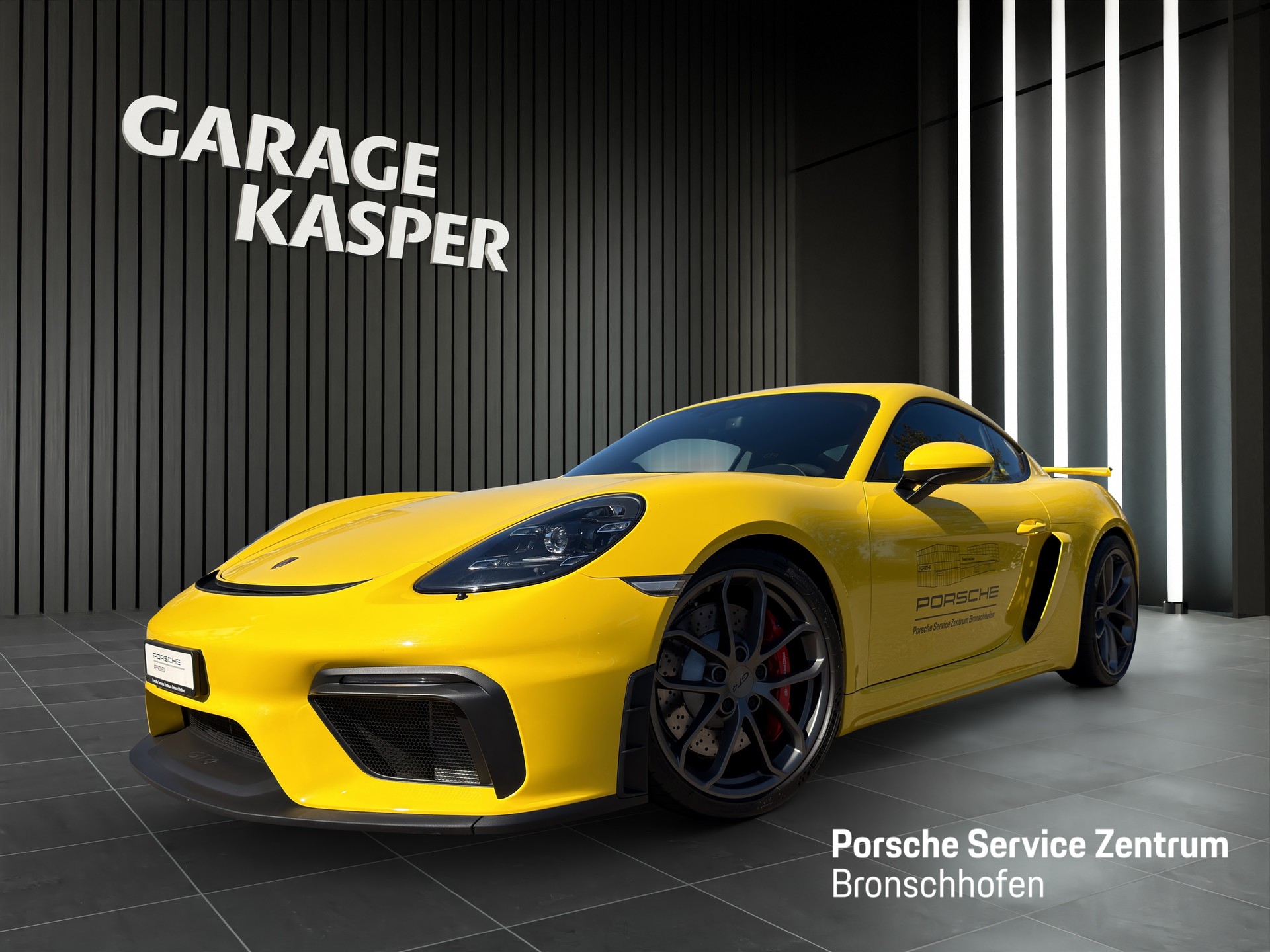 PORSCHE Cayman 718 GT4-image-0