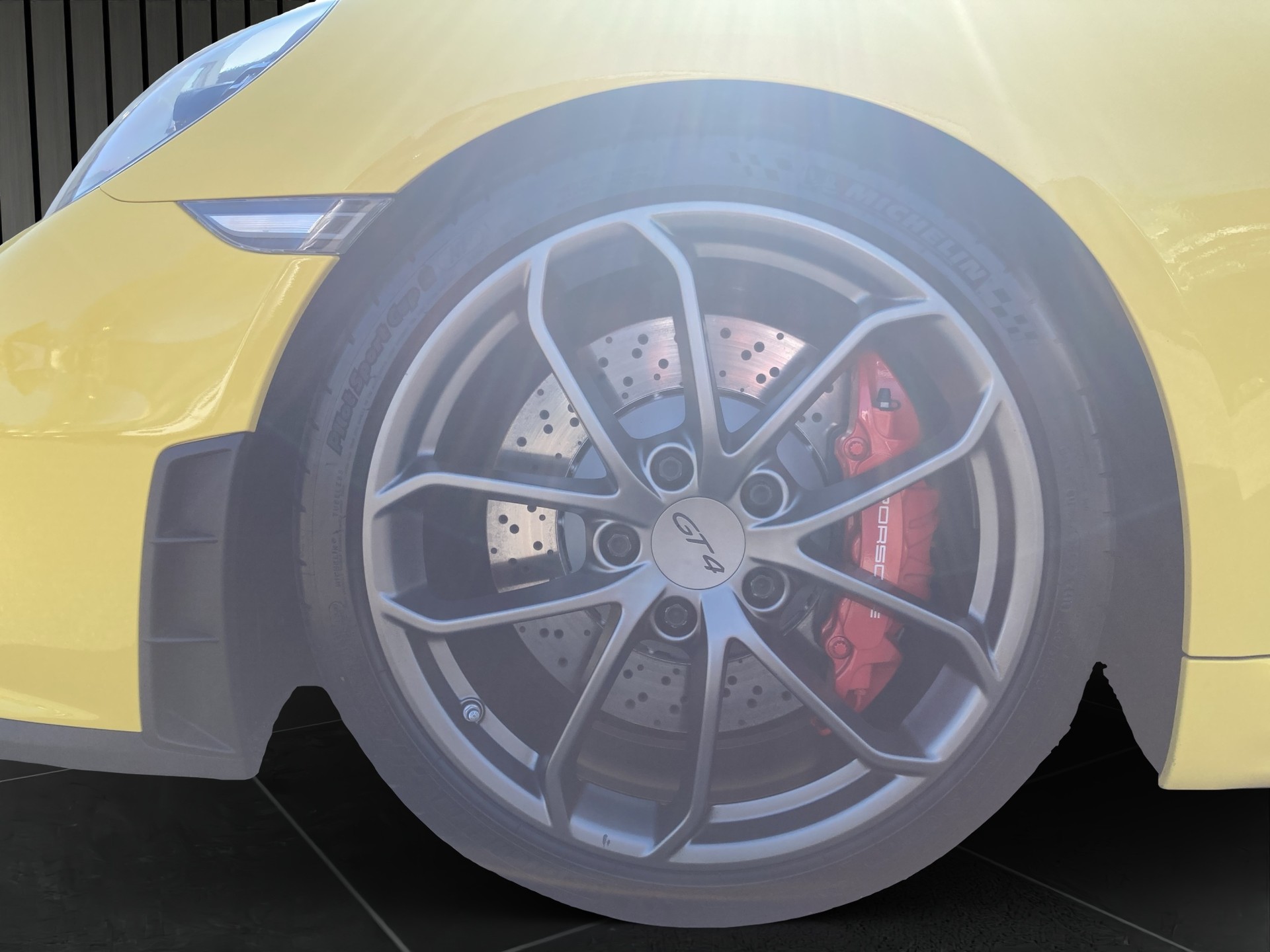 PORSCHE Cayman 718 GT4-image-7