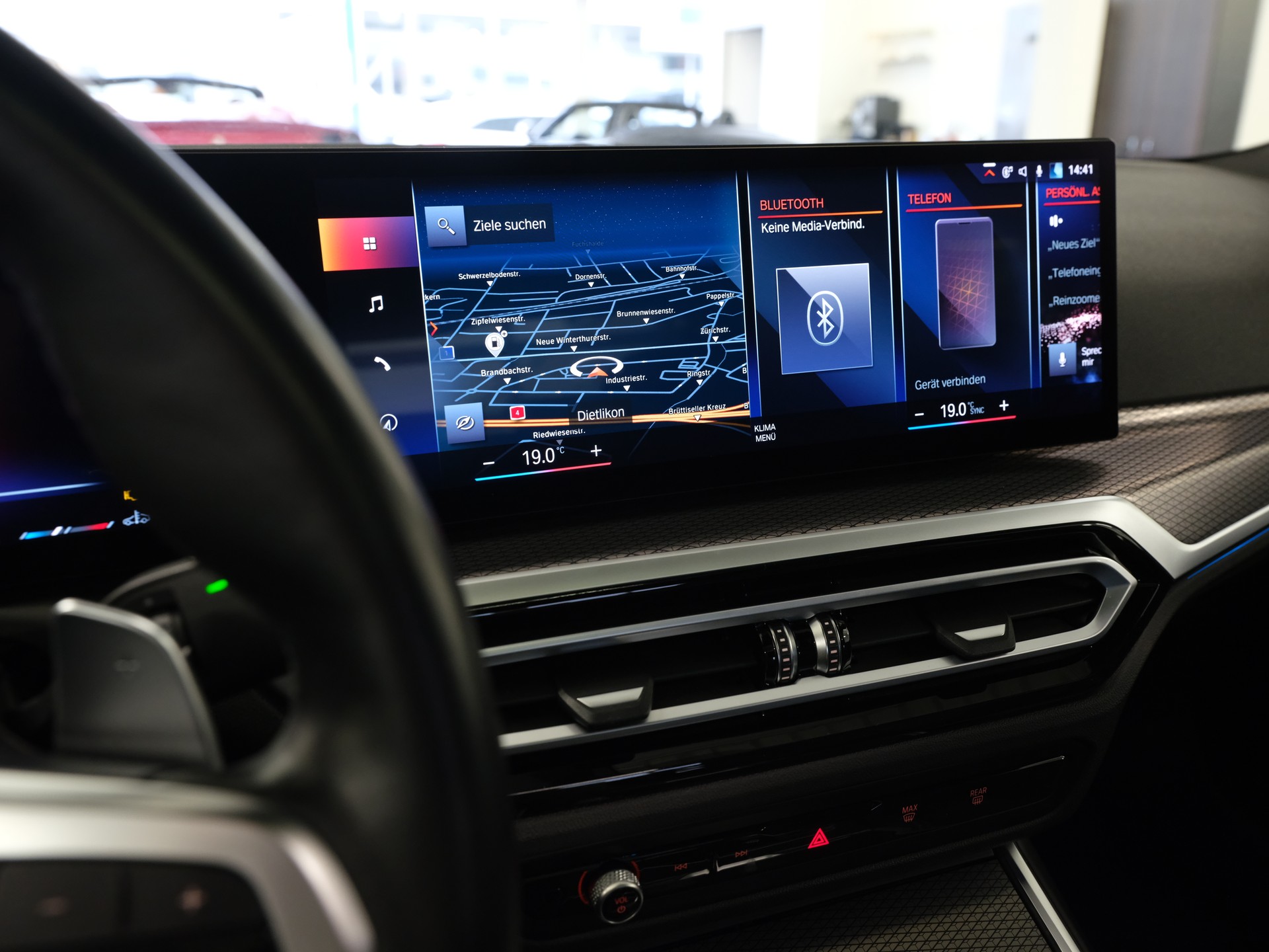 BMW 320d xDrive 48V Steptronic *Pano.* *Head-Up Display* *M Paket*-image-20