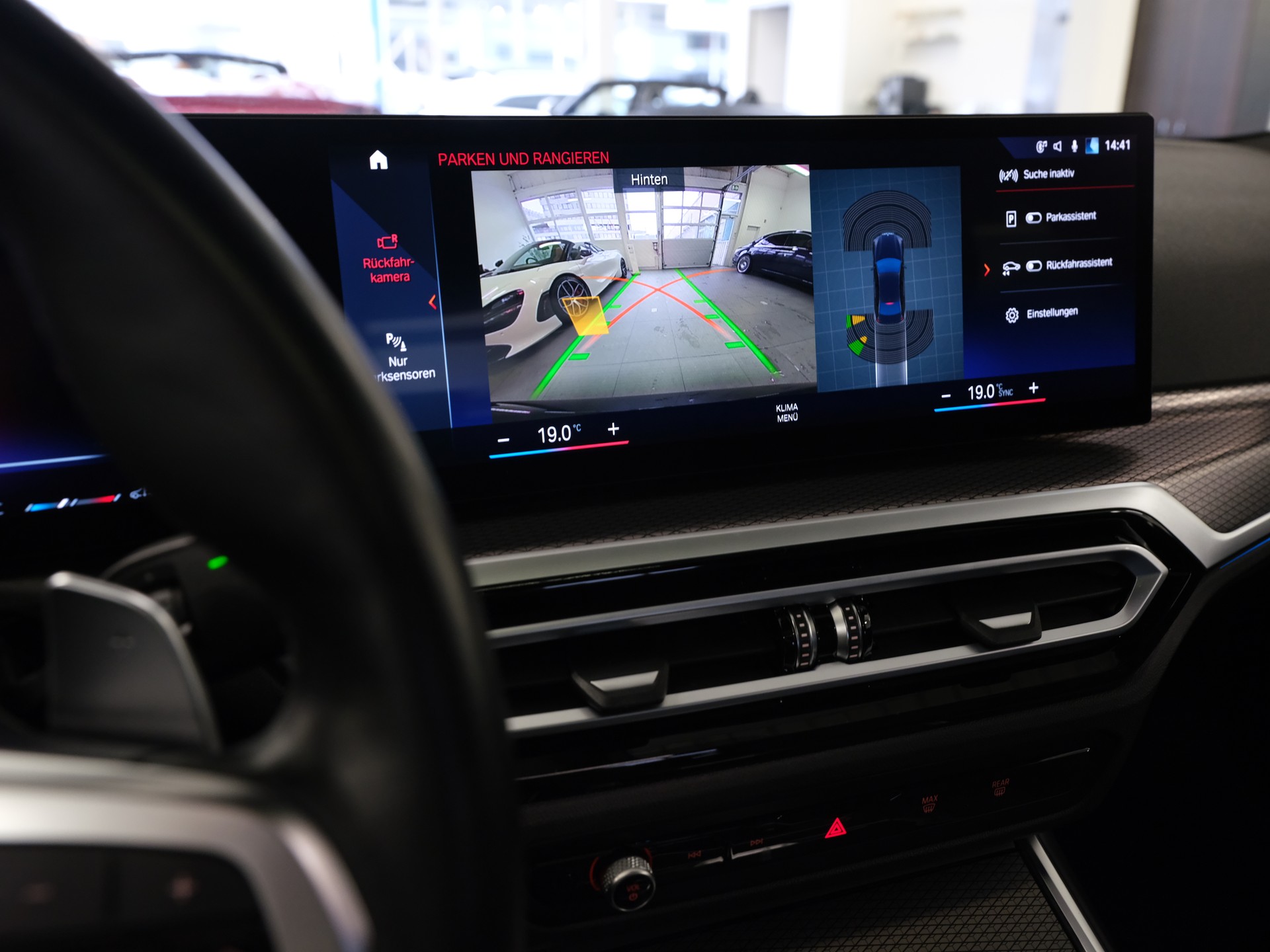 BMW 320d xDrive 48V Steptronic *Pano.* *Head-Up Display* *M Paket*-image-21