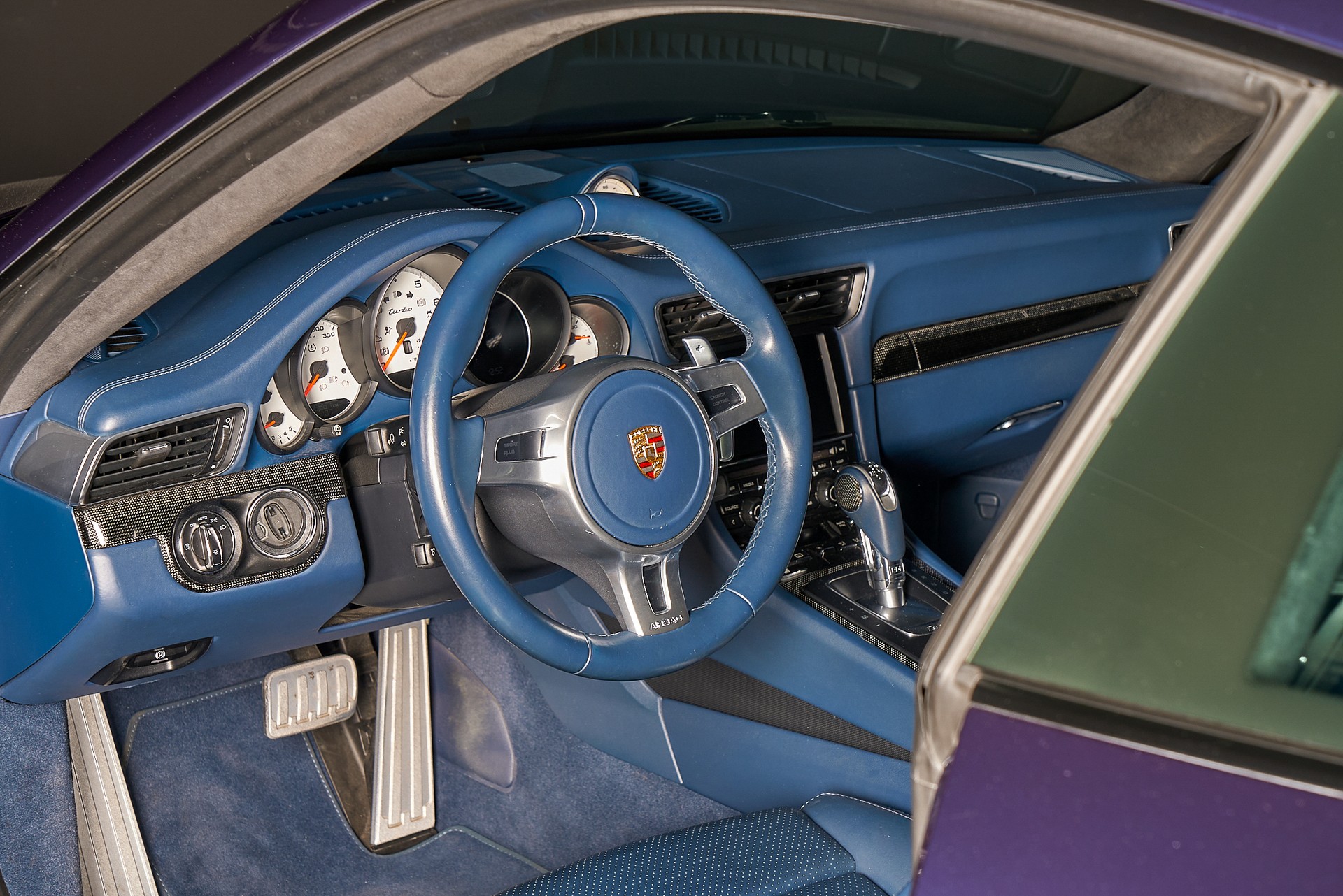 PORSCHE 911 Turbo PDK-image-16