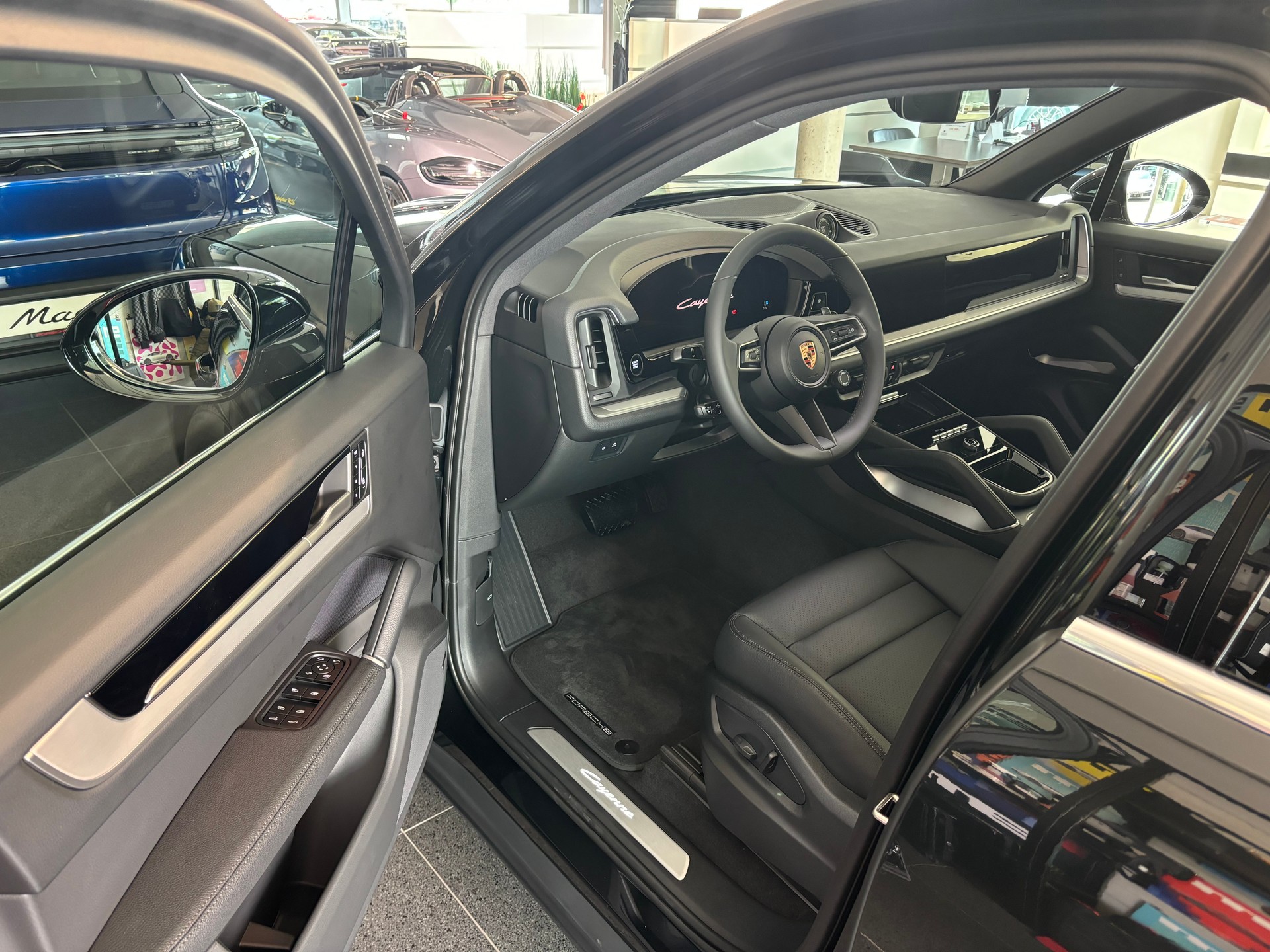 PORSCHE Cayenne Tiptronic-image-3