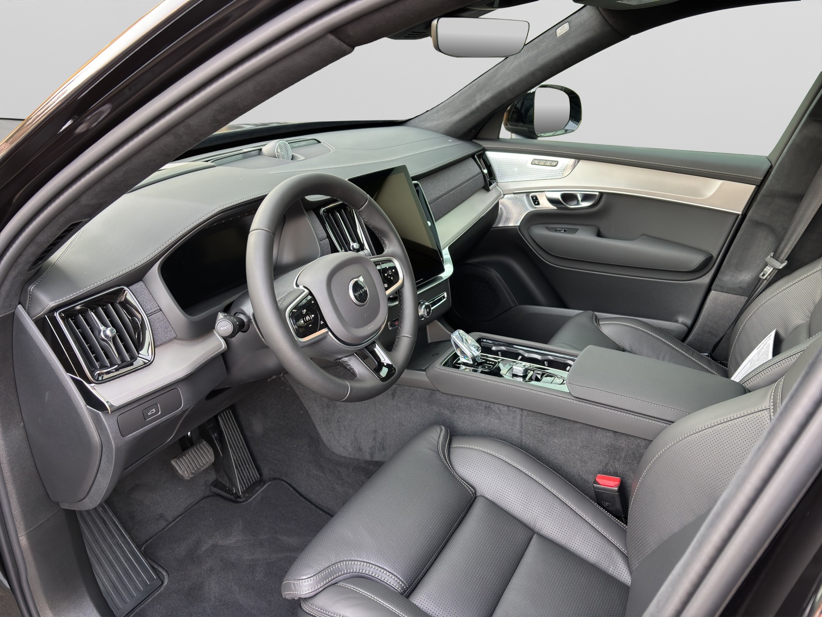 VOLVO XC90 2.0 B5 MH Black Edition AWD-image-3