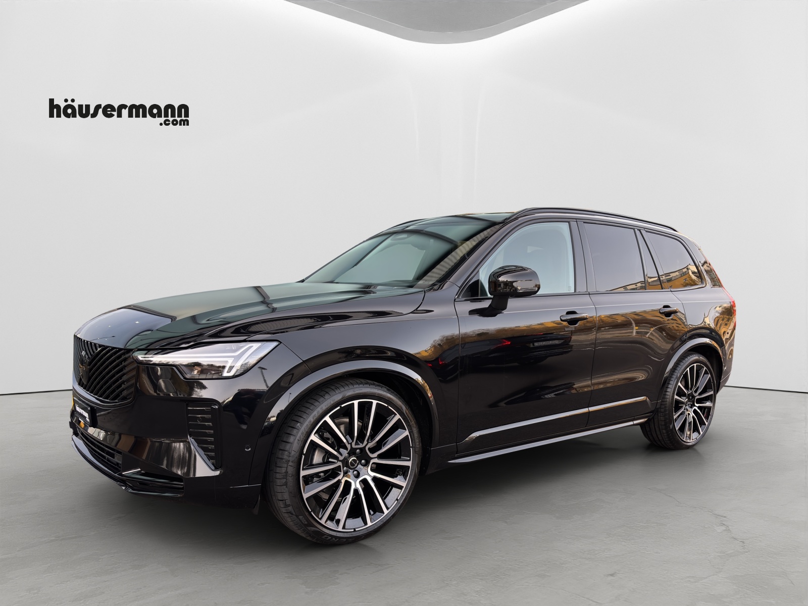 VOLVO XC90 2.0 B5 MH Black Edition AWD-image-0