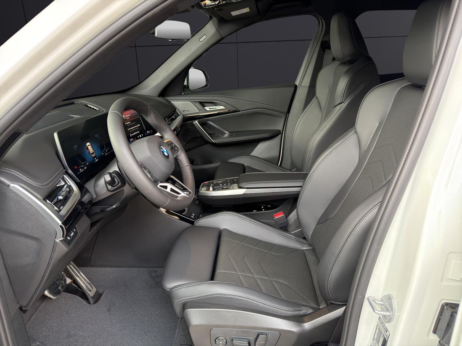 BMW X1 20d xDrive paddles-image-1