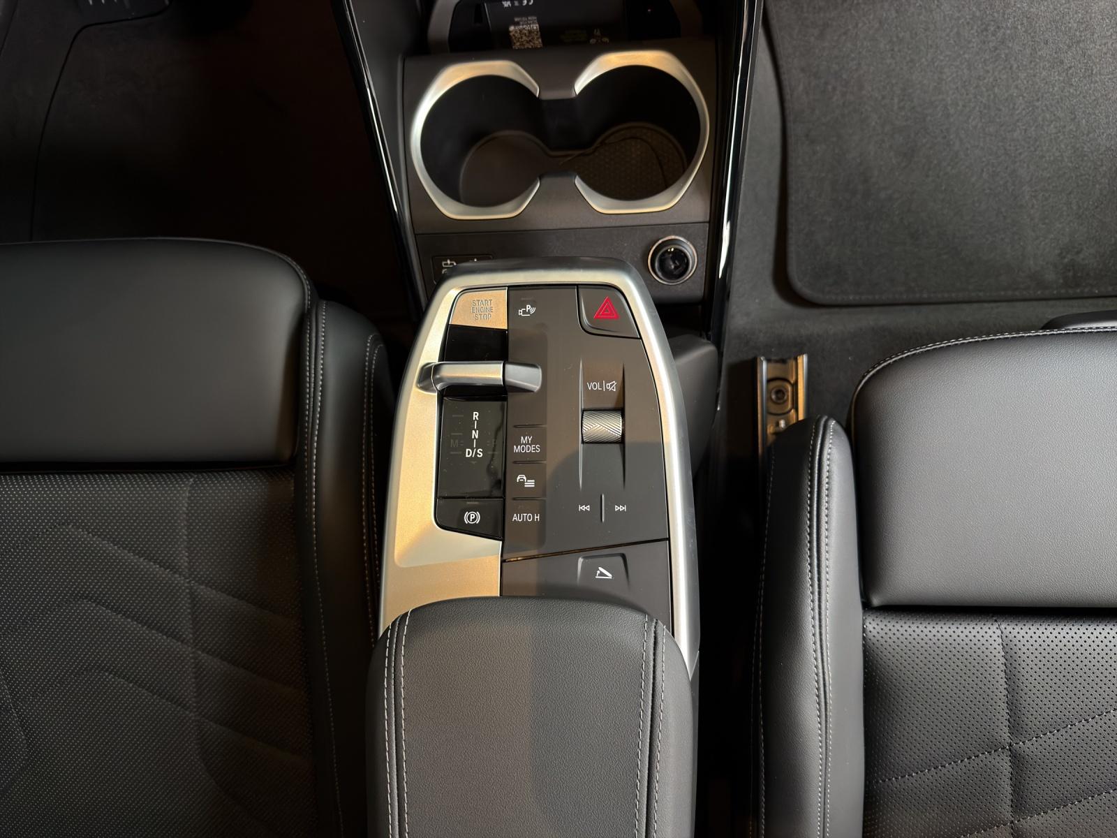 BMW X1 20d xDrive paddles-image-20