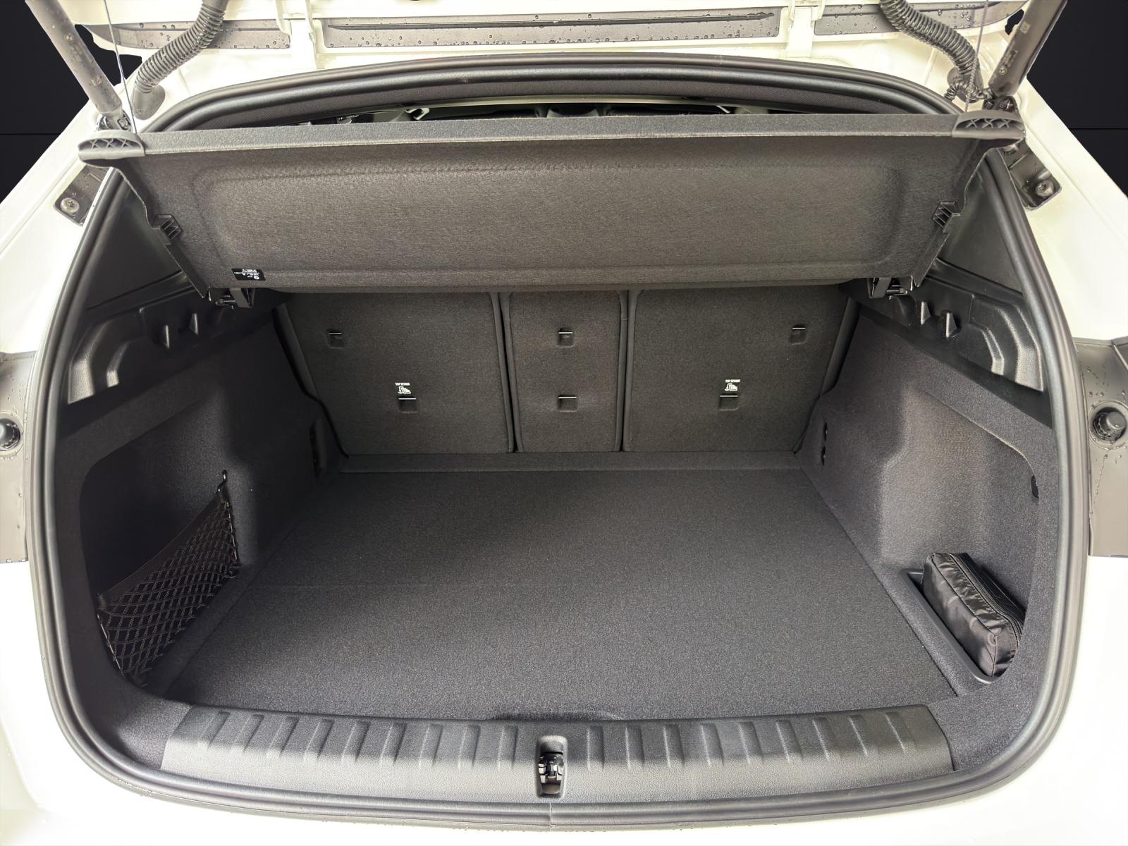 BMW X1 20d xDrive paddles-image-9