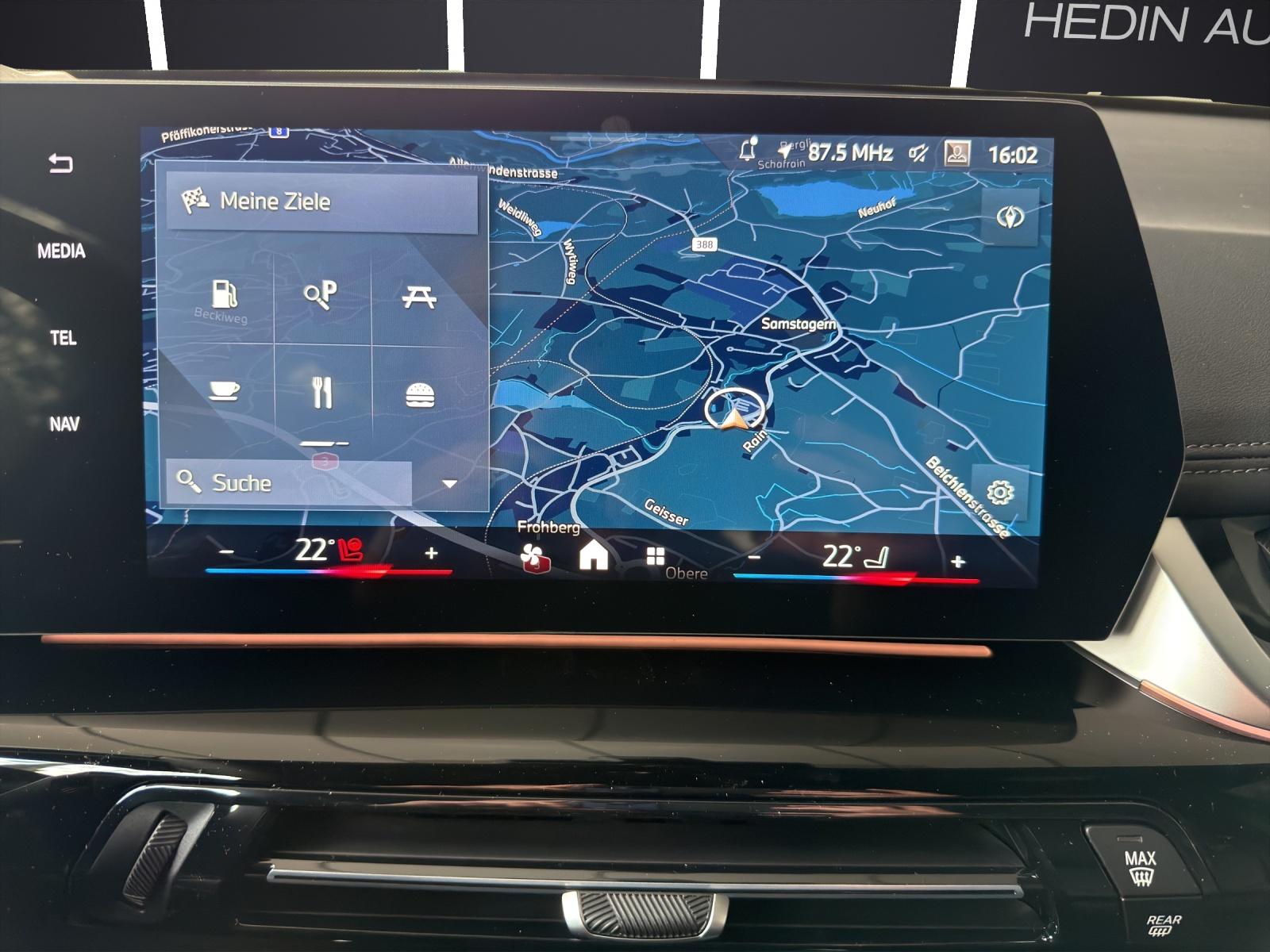 BMW X1 20d xDrive paddles-image-12