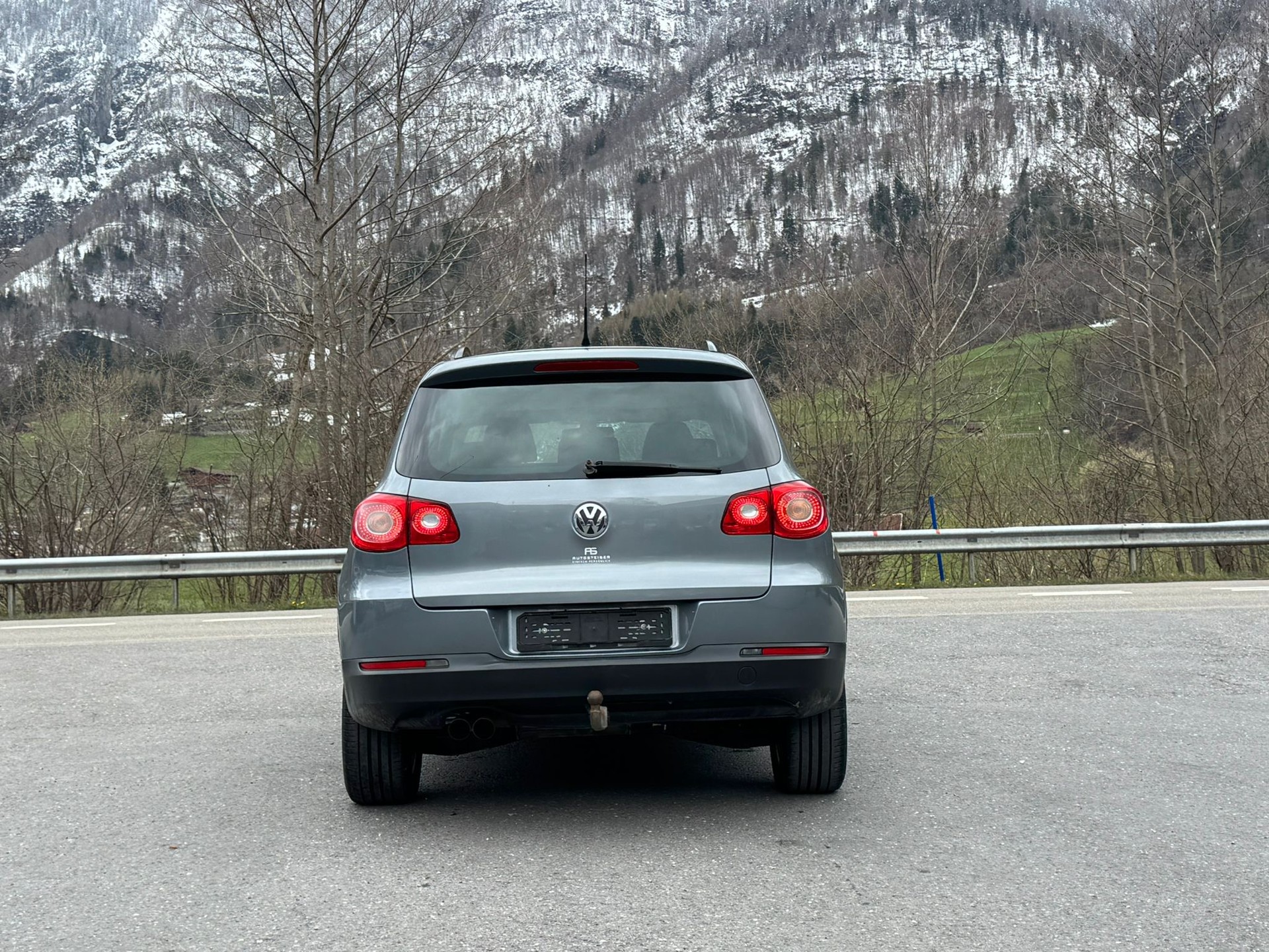 VW Tiguan 2.0 TDI Track&Field Tiptronic-image-8