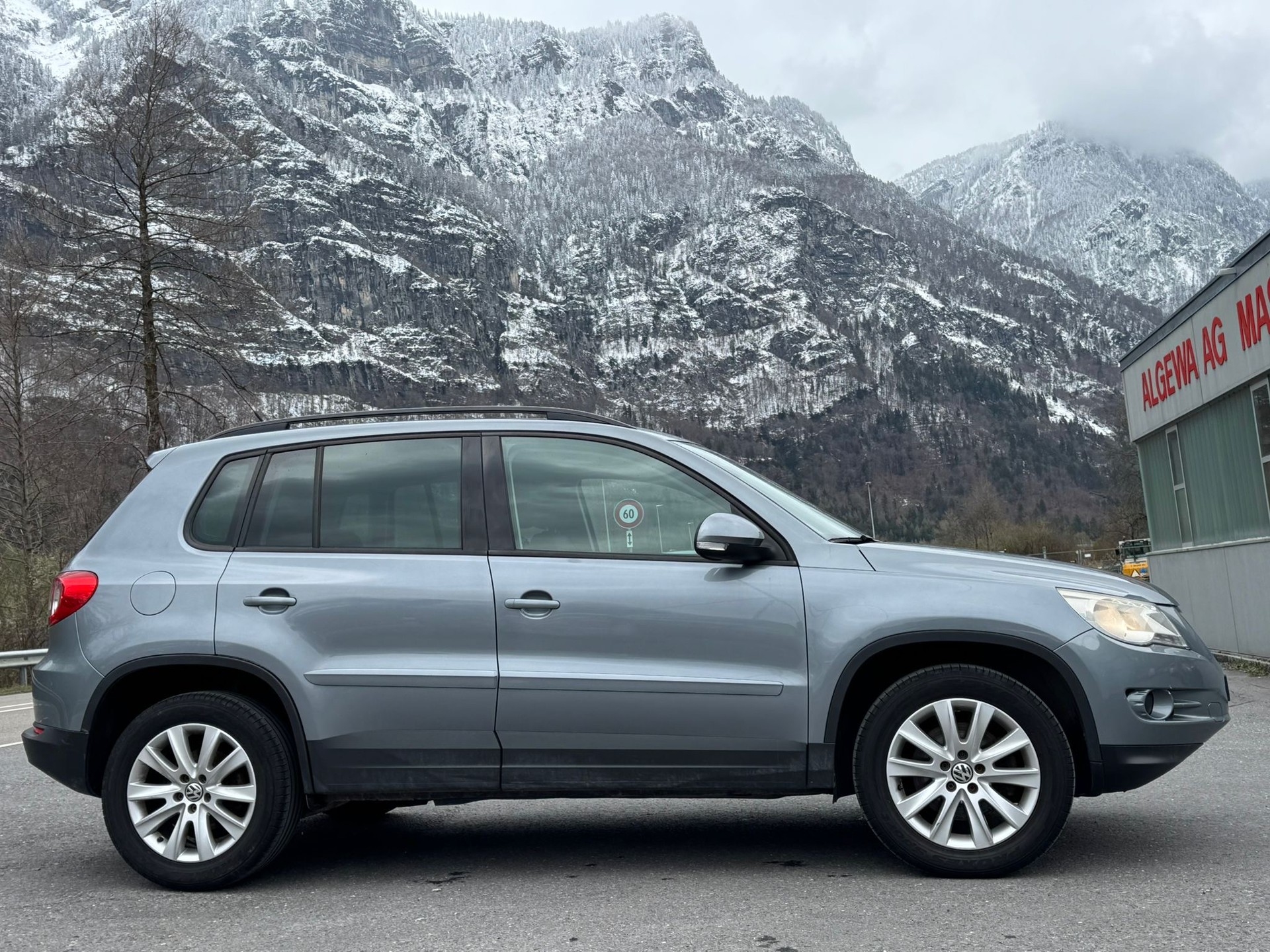 VW Tiguan 2.0 TDI Track&Field Tiptronic-image-6