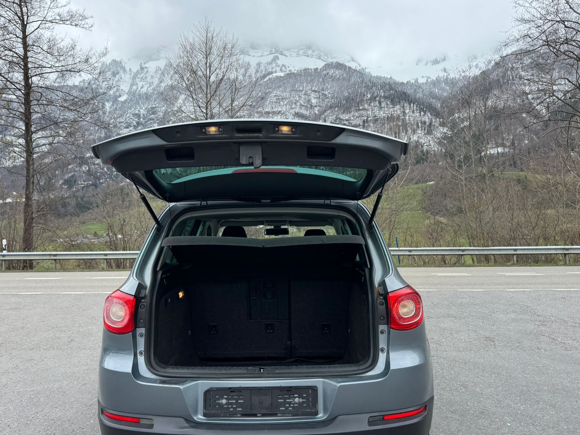 VW Tiguan 2.0 TDI Track&Field Tiptronic-image-4