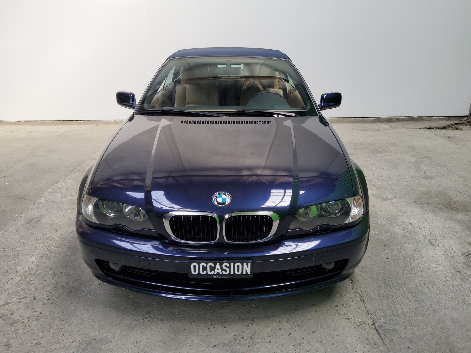 BMW 320Ci Cabriolet-image-1