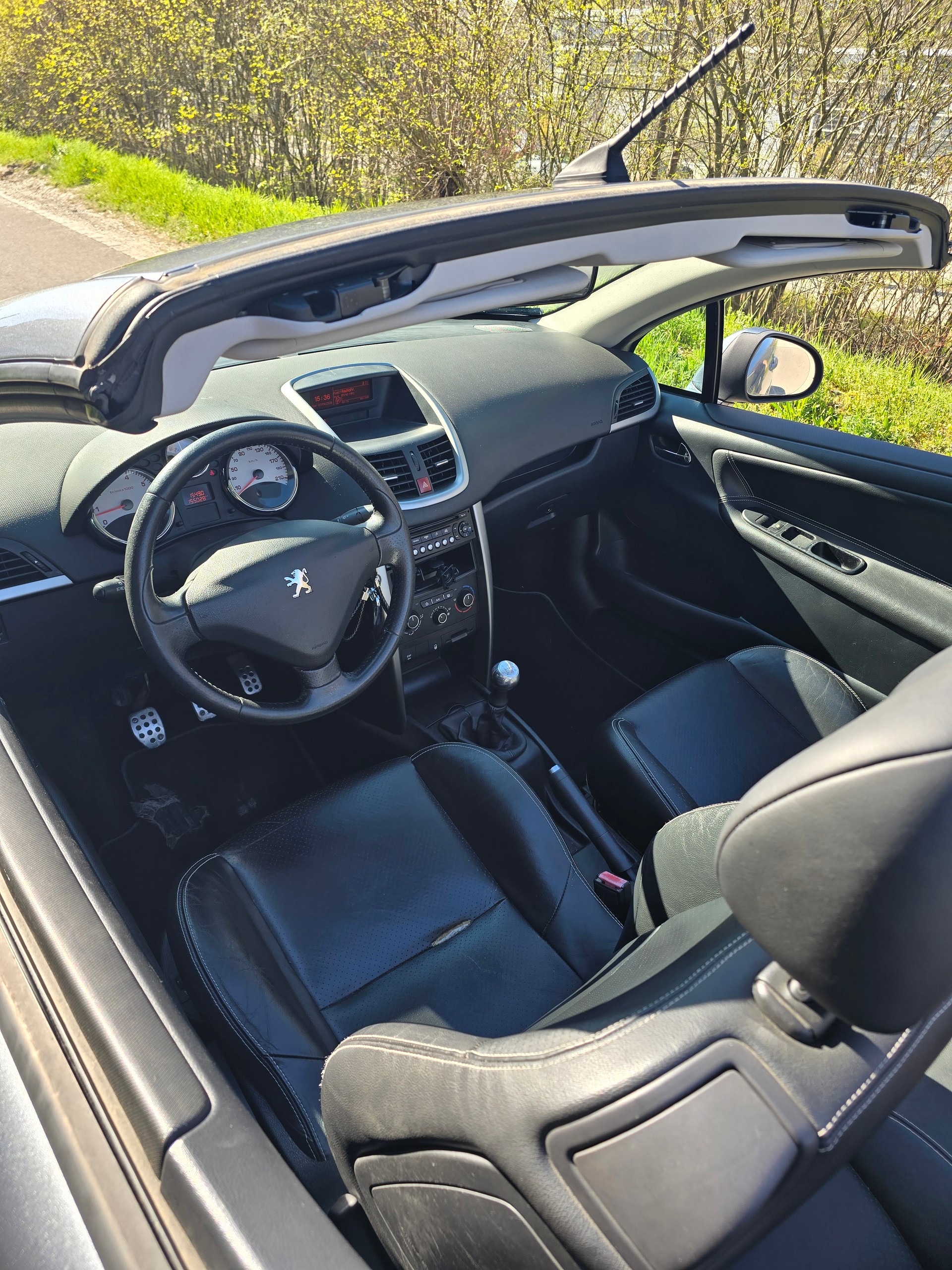 PEUGEOT 207 CC 1.6 16V Sport-image-6