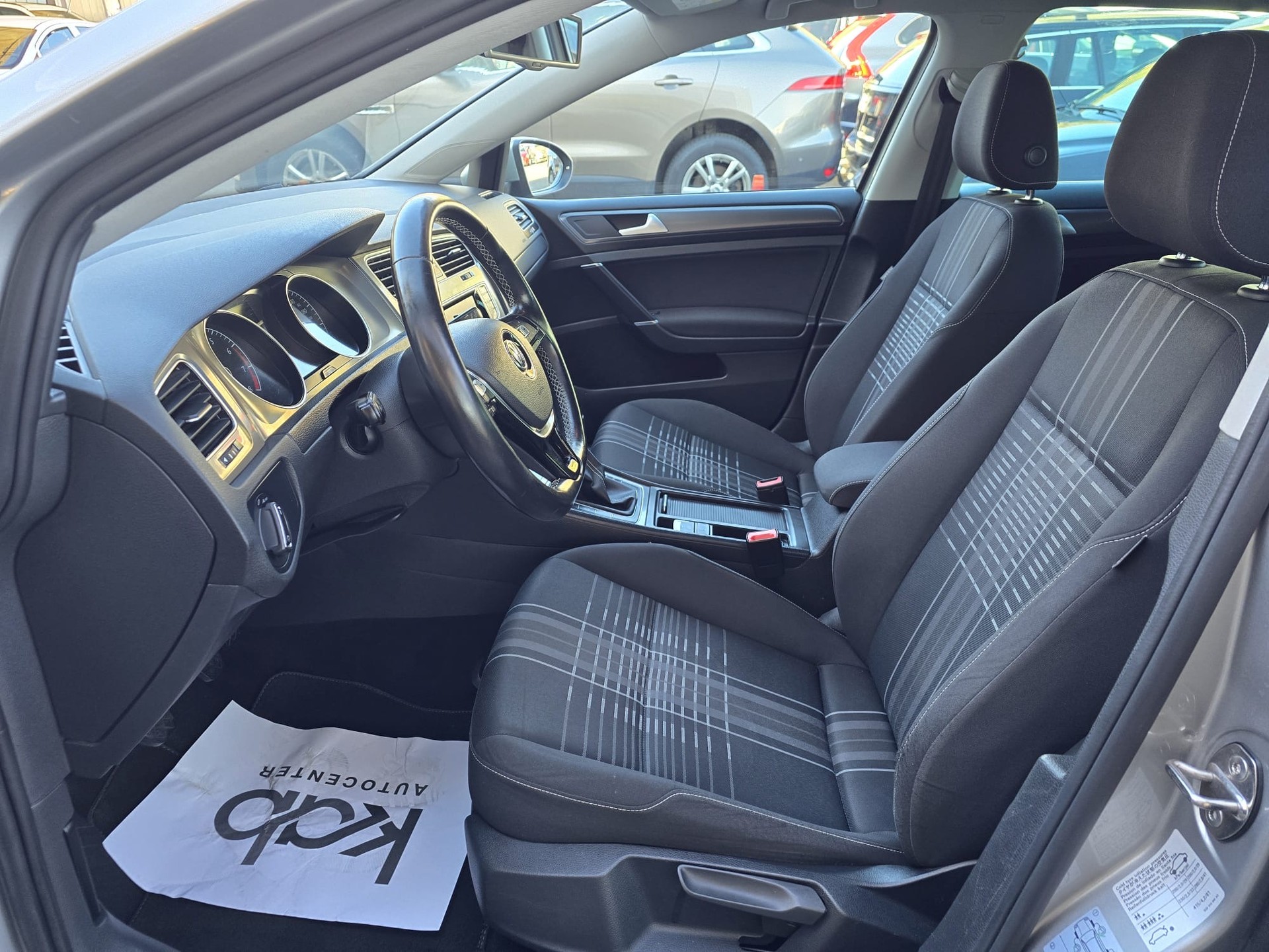 VW Golf 1.2 TSI Comfortline-image-11