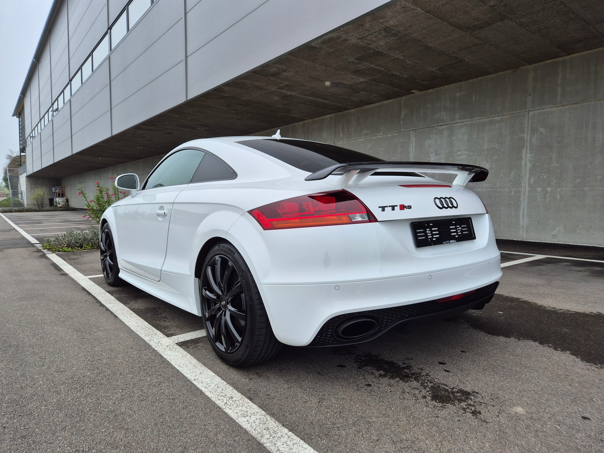 AUDI TT RS Coupé 2.5 TFSI quattro S-tronic-image-3