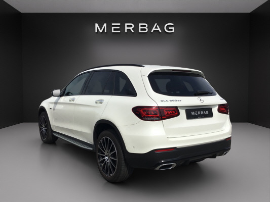 MERCEDES-BENZ GLC 300 de AMG Line 4M A-image-5