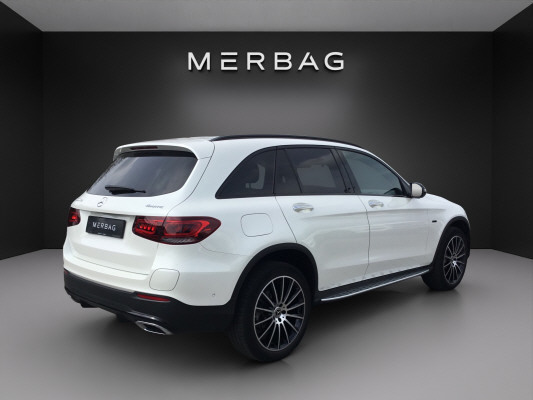 MERCEDES-BENZ GLC 300 de AMG Line 4M A-image-3
