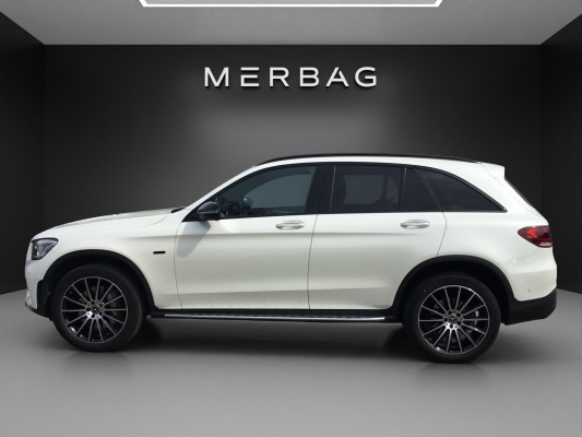MERCEDES-BENZ GLC 300 de AMG Line 4M A-image-2