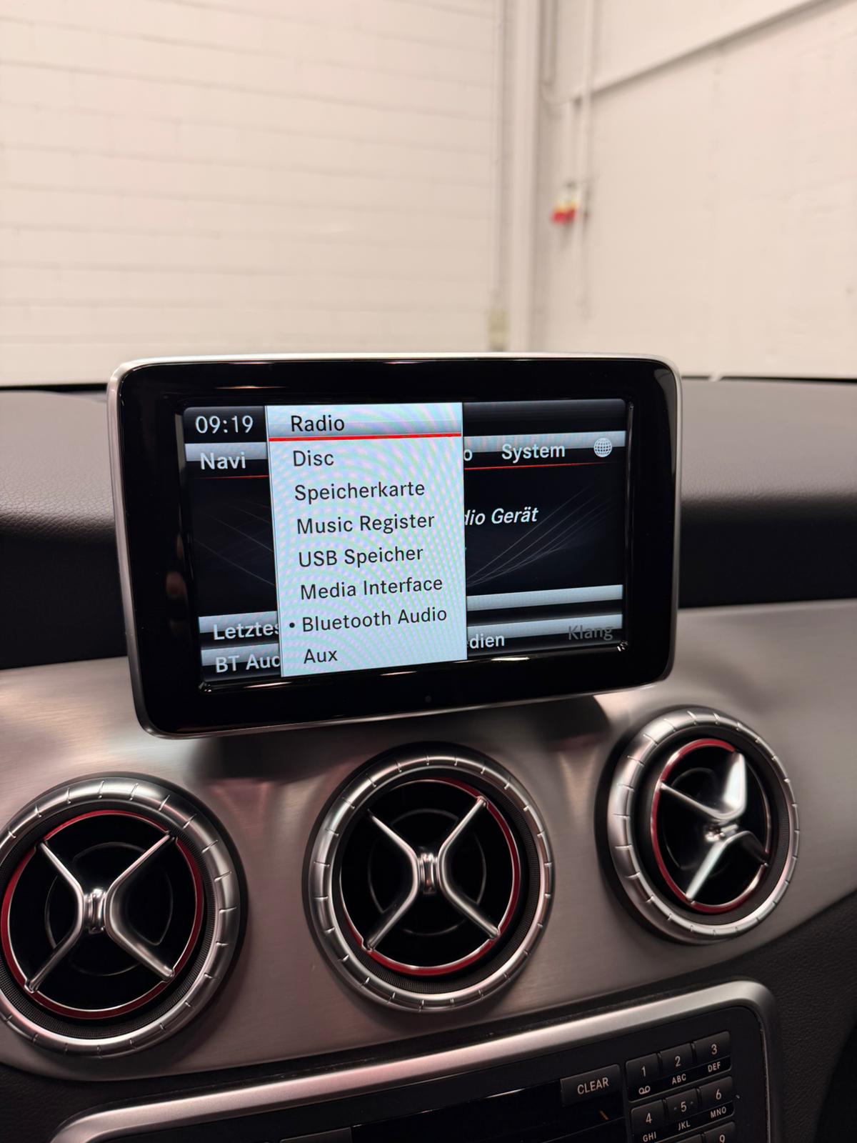 MERCEDES-BENZ CLA 45 AMG Limited Mattgray Performance 4Matic Speedshift Aktionsleasing ab 299.- mit 2Jahre Garantie-image-21