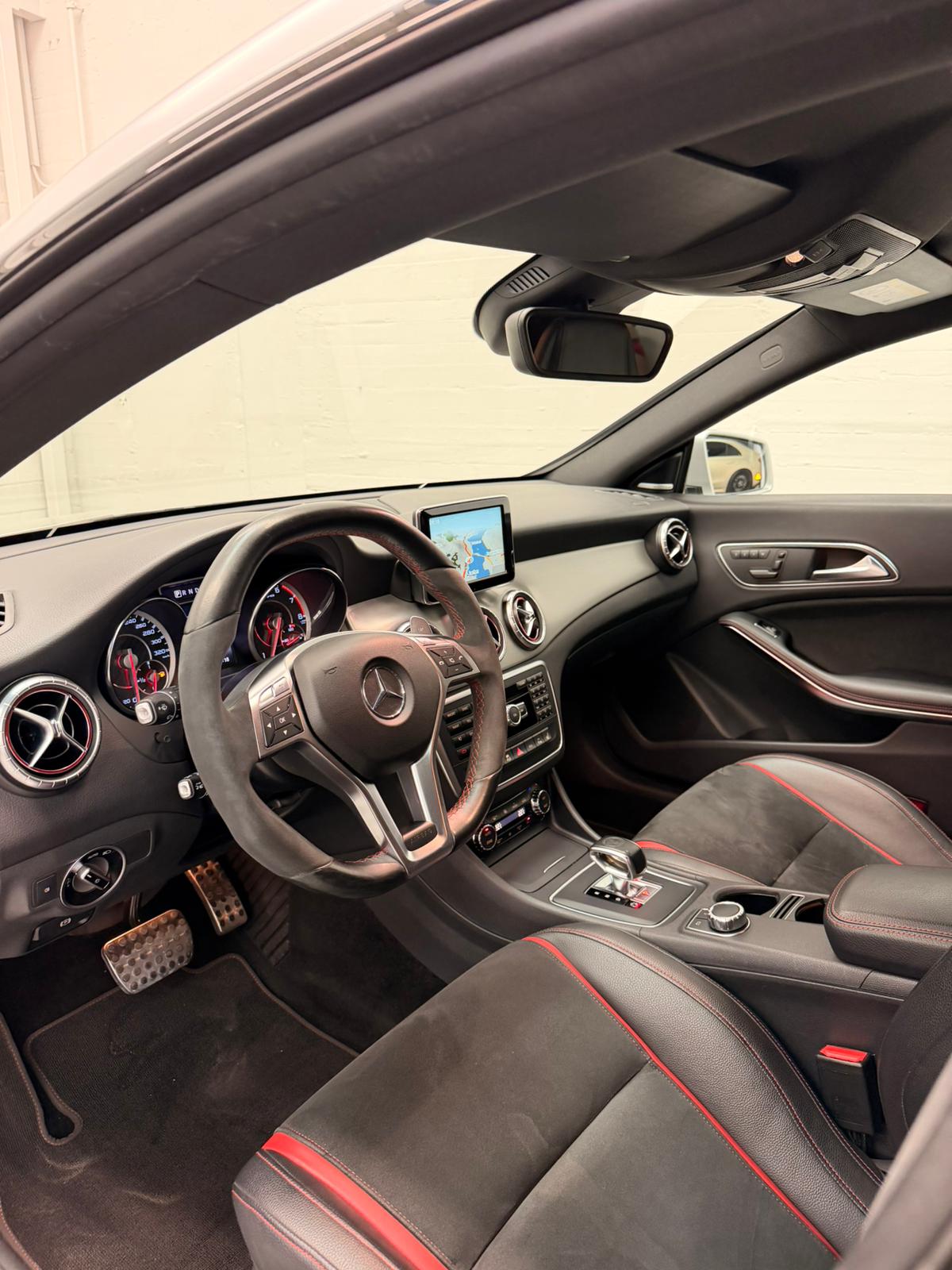 MERCEDES-BENZ CLA 45 AMG Limited Mattgray Performance 4Matic Speedshift Aktionsleasing ab 299.- mit 2Jahre Garantie-image-11